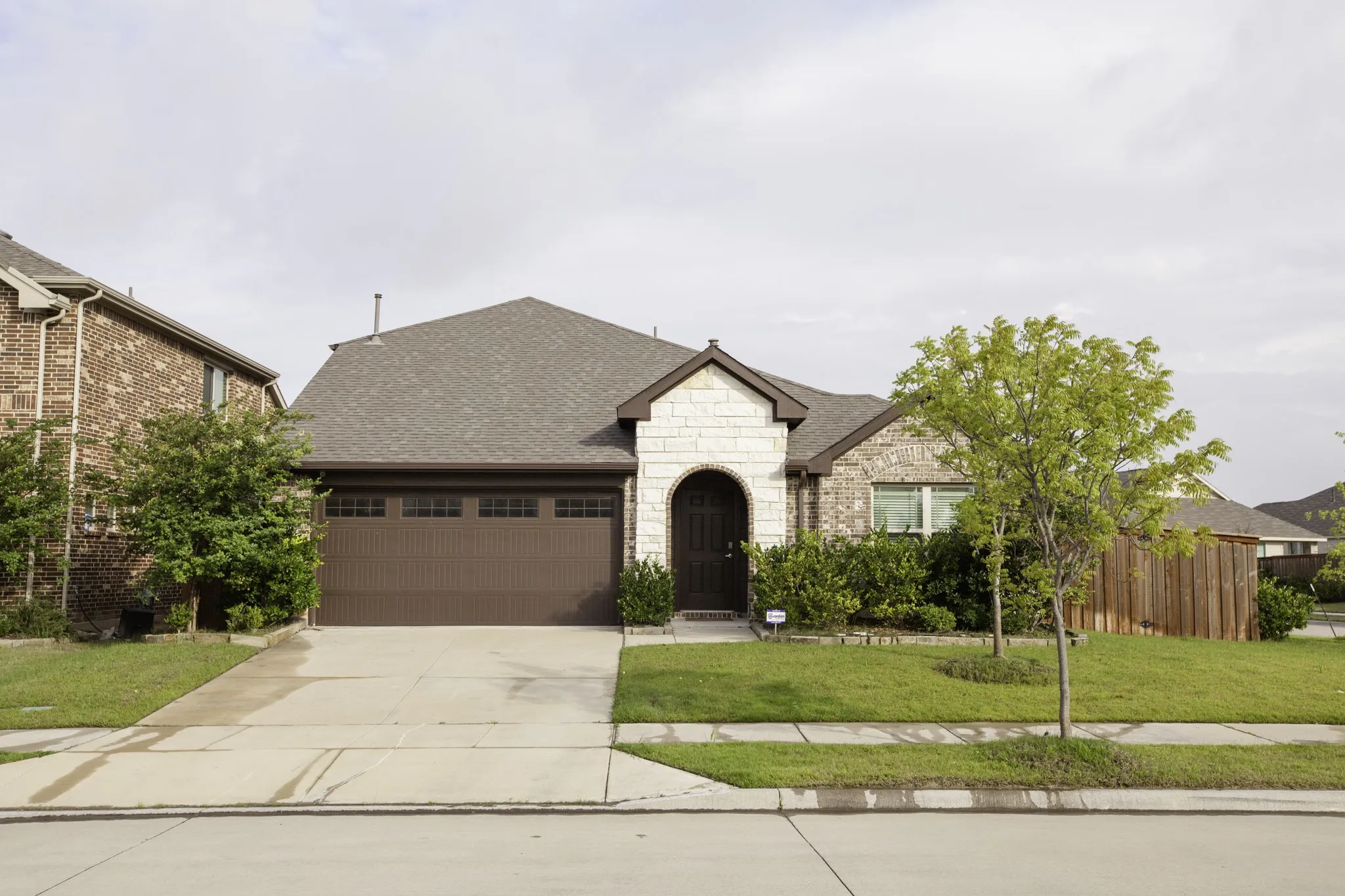 Single Family Residence For Rent in Kaufman County , 3811 Thomas Plains Drive, Forney, Texas 75126, 4 Bedroom, 3 Bathroom, 2 Garage spaces, 2,728 Sqft, built in 2022, mls#21302275, Real Estate Agent in Forney, Homes For Rent in Kaufman county, Homes For Rent in Forney, Realtor in Forney Texas, Real Estate Brokerage Independent Realty Texas, Luminita Cordes Realtor