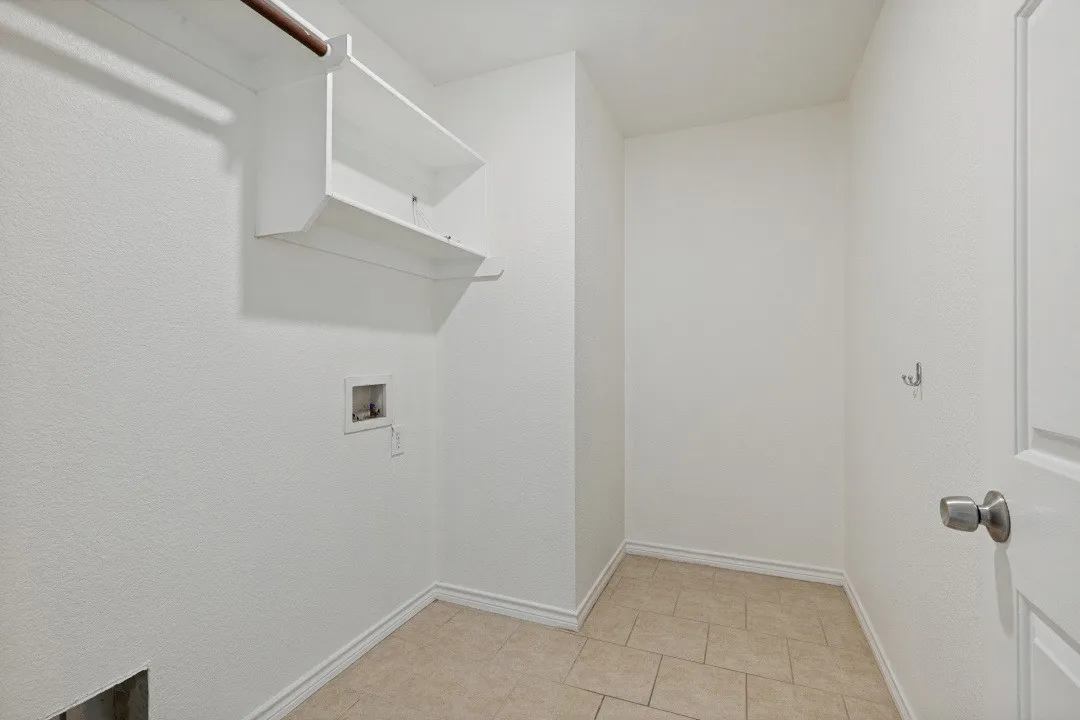 Single Family Residence For Rent in Tarrant County , 900 San Felipe Trail, Fort Worth, Texas 76052, 3 Bedroom, 2 Bathroom, 2 Garage spaces, 1,470 Sqft, built in 2006, mls#21300589, Real Estate Agent in Fort Worth, Homes For Rent in Tarrant county, Homes For Rent in Fort Worth, Realtor in Fort Worth Texas, Real Estate Brokerage Independent Realty Texas, Luminita Cordes Realtor