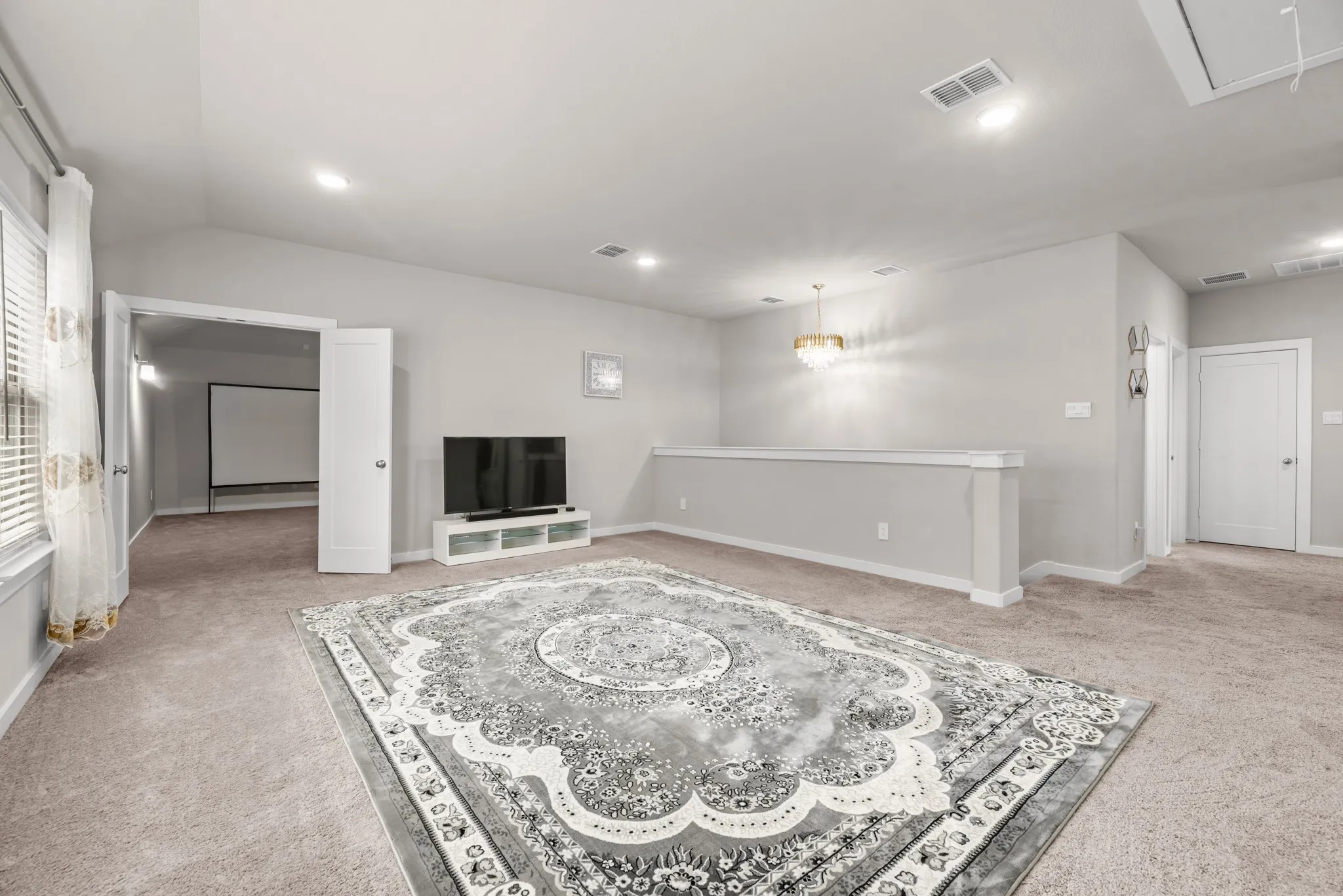 Single Family Residence For Sale in Tarrant County , 2521 Ponca Drive, Fort Worth, Texas 76179, 5 Bedroom, 4 Bathroom, 2 Garage spaces, 3,611 Sqft, built in 2021, mls#21301042, Real Estate Agent in Fort Worth, Homes For Sale in Tarrant county, Homes For Sale in Fort Worth, Realtor in Fort Worth Texas, Real Estate Brokerage Independent Realty Texas, Luminita Cordes Realtor