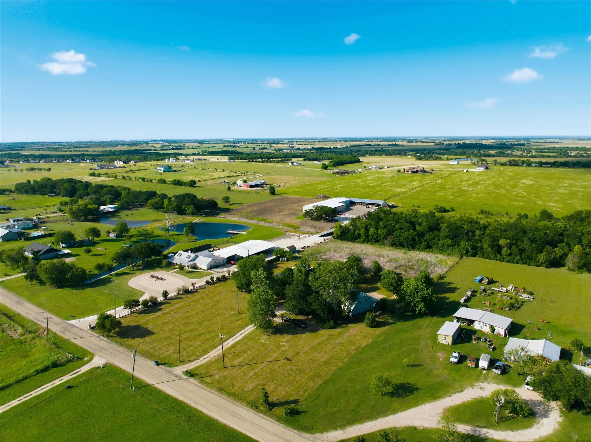 Single Family Residence For Sale in Mc Lennan County , 2059 Southwinds Drive, Lorena, Texas 76655, 6 Bedroom, 3 Bathroom, Garage spaces, 3,000 Sqft, built in 1984, mls#21302286, Real Estate Agent in Lorena, Homes For Sale in Mc Lennan county, Homes For Sale in Lorena, Realtor in Lorena Texas, Real Estate Brokerage Independent Realty Texas, Luminita Cordes Realtor