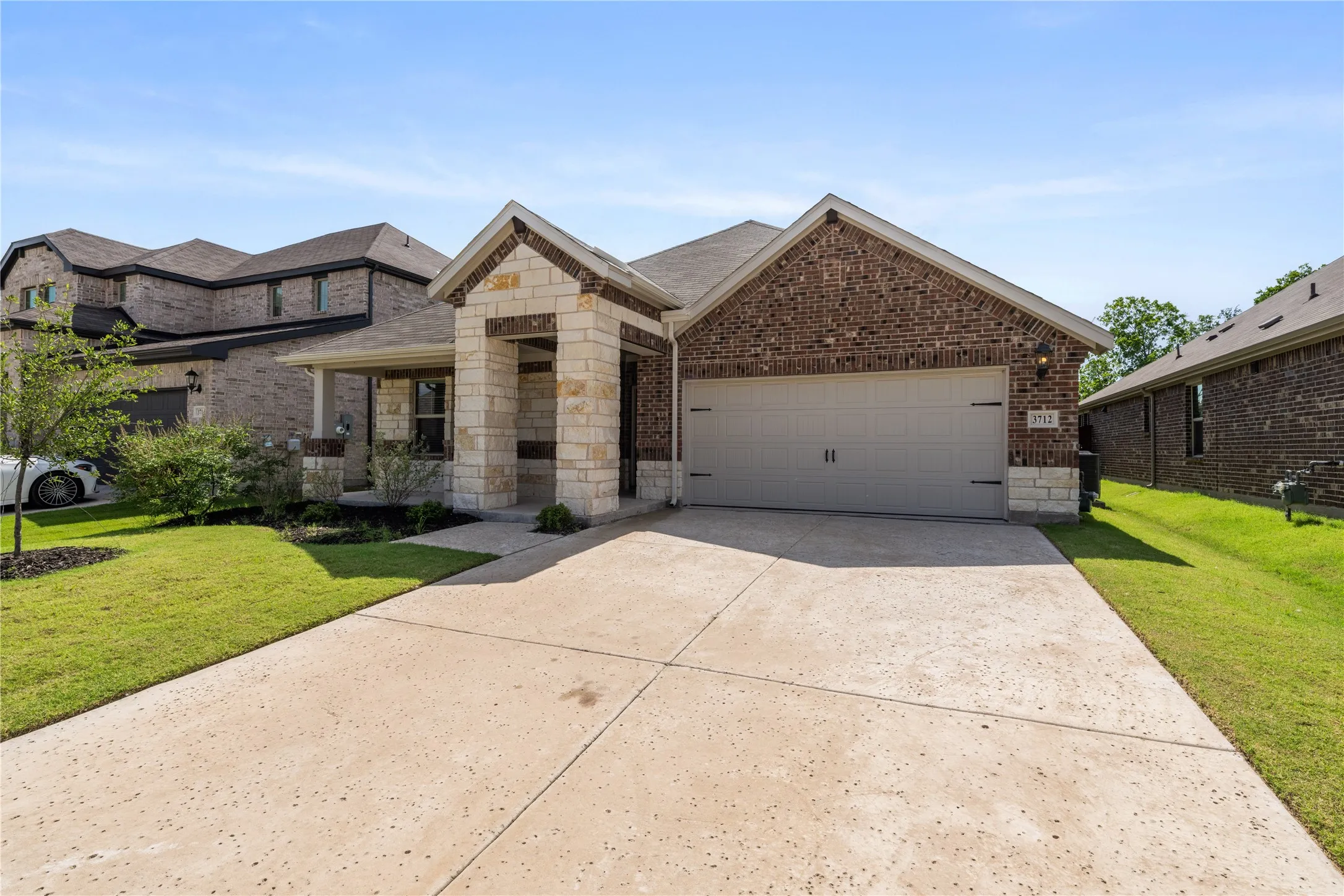 Single Family Residence For Sale in Collin County , 3712 Canyon Drive, Farmersville, Texas 75442, 3 Bedroom, 2 Bathroom, 2 Garage spaces, 1,669 Sqft, built in 2024, mls#21301800, Real Estate Agent in Farmersville, Homes For Sale in Collin county, Homes For Sale in Farmersville, Realtor in Farmersville Texas, Real Estate Brokerage Independent Realty Texas, Luminita Cordes Realtor
