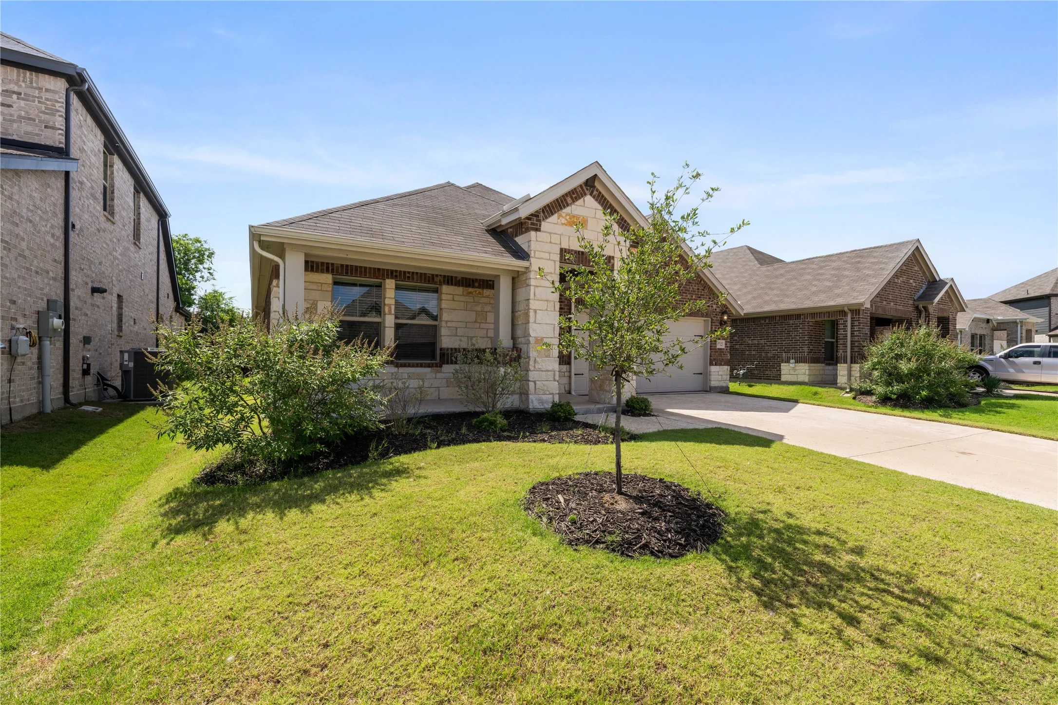 Single Family Residence For Sale in Collin County , 3712 Canyon Drive, Farmersville, Texas 75442, 3 Bedroom, 2 Bathroom, 2 Garage spaces, 1,669 Sqft, built in 2024, mls#21301800, Real Estate Agent in Farmersville, Homes For Sale in Collin county, Homes For Sale in Farmersville, Realtor in Farmersville Texas, Real Estate Brokerage Independent Realty Texas, Luminita Cordes Realtor