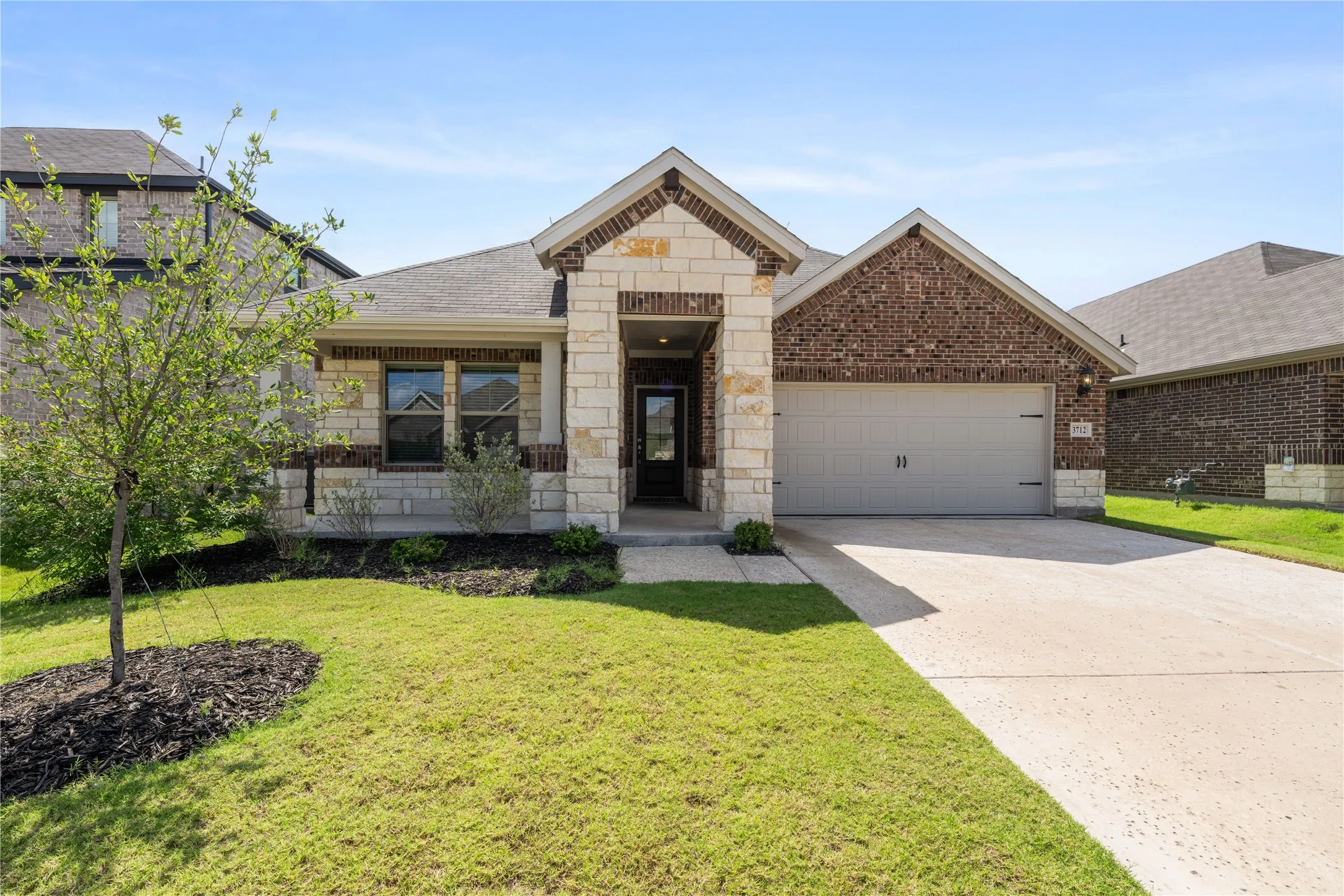 Single Family Residence For Sale in Collin County , 3712 Canyon Drive, Farmersville, Texas 75442, 3 Bedroom, 2 Bathroom, 2 Garage spaces, 1,669 Sqft, built in 2024, mls#21301800, Real Estate Agent in Farmersville, Homes For Sale in Collin county, Homes For Sale in Farmersville, Realtor in Farmersville Texas, Real Estate Brokerage Independent Realty Texas, Luminita Cordes Realtor
