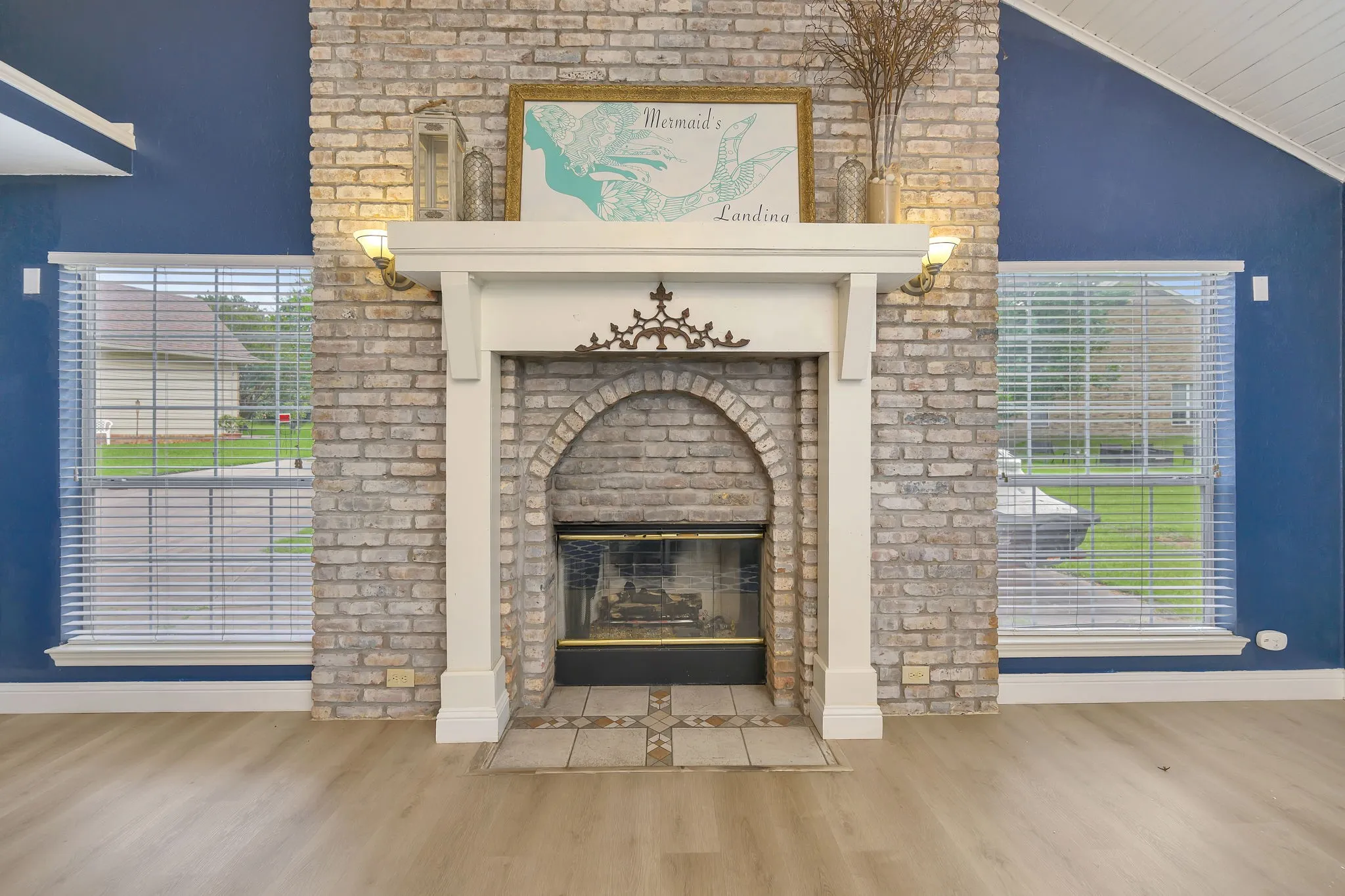 Single Family Residence For Sale in Henderson County , 203 Port Drive, Gun Barrel City, Texas 75156, 5 Bedroom, 3 Bathroom, Garage spaces, 3,034 Sqft, built in 1988, mls#21302081, Real Estate Agent in Gun Barrel City, Homes For Sale in Henderson county, Homes For Sale in Gun Barrel City, Realtor in Gun Barrel City Texas, Real Estate Brokerage Independent Realty Texas, Luminita Cordes Realtor