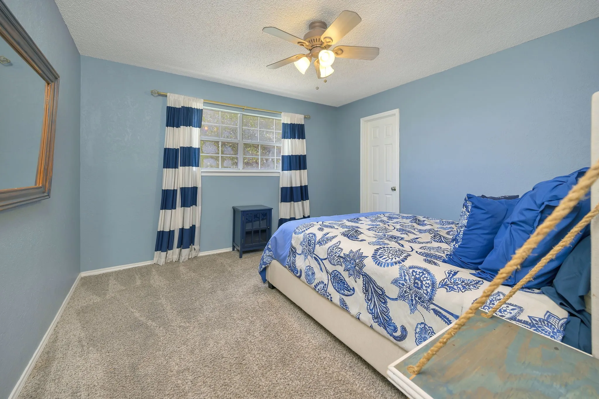 Single Family Residence For Sale in Henderson County , 203 Port Drive, Gun Barrel City, Texas 75156, 5 Bedroom, 3 Bathroom, Garage spaces, 3,034 Sqft, built in 1988, mls#21302081, Real Estate Agent in Gun Barrel City, Homes For Sale in Henderson county, Homes For Sale in Gun Barrel City, Realtor in Gun Barrel City Texas, Real Estate Brokerage Independent Realty Texas, Luminita Cordes Realtor