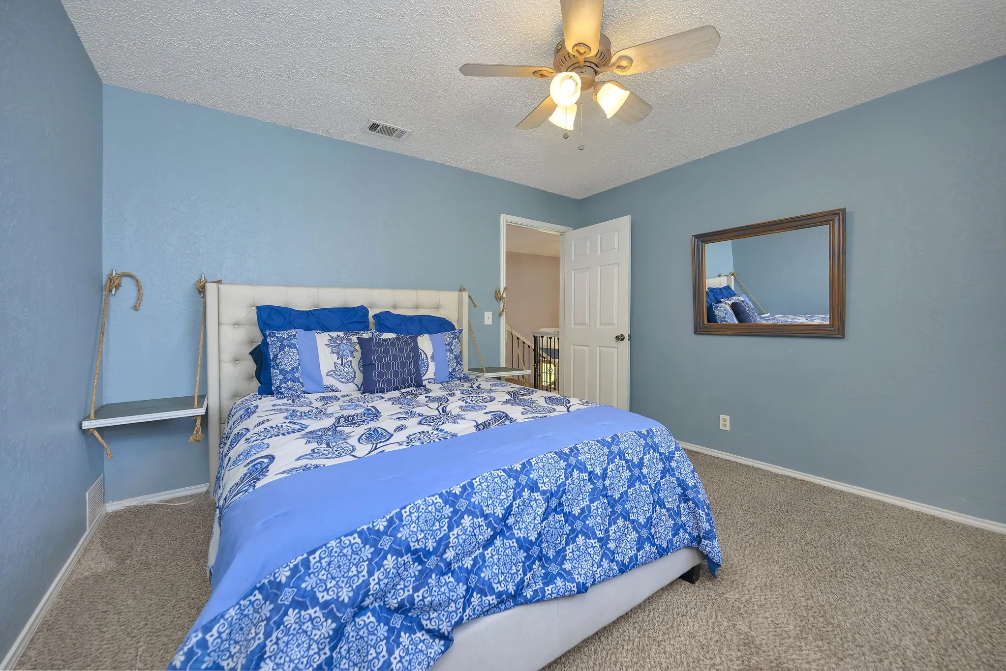 Single Family Residence For Sale in Henderson County , 203 Port Drive, Gun Barrel City, Texas 75156, 5 Bedroom, 3 Bathroom, Garage spaces, 3,034 Sqft, built in 1988, mls#21302081, Real Estate Agent in Gun Barrel City, Homes For Sale in Henderson county, Homes For Sale in Gun Barrel City, Realtor in Gun Barrel City Texas, Real Estate Brokerage Independent Realty Texas, Luminita Cordes Realtor