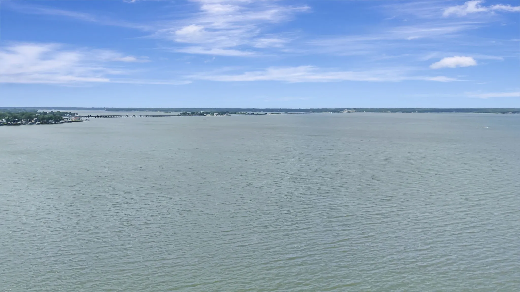 Single Family Residence For Sale in Henderson County , 203 Port Drive, Gun Barrel City, Texas 75156, 5 Bedroom, 3 Bathroom, Garage spaces, 3,034 Sqft, built in 1988, mls#21302081, Real Estate Agent in Gun Barrel City, Homes For Sale in Henderson county, Homes For Sale in Gun Barrel City, Realtor in Gun Barrel City Texas, Real Estate Brokerage Independent Realty Texas, Luminita Cordes Realtor