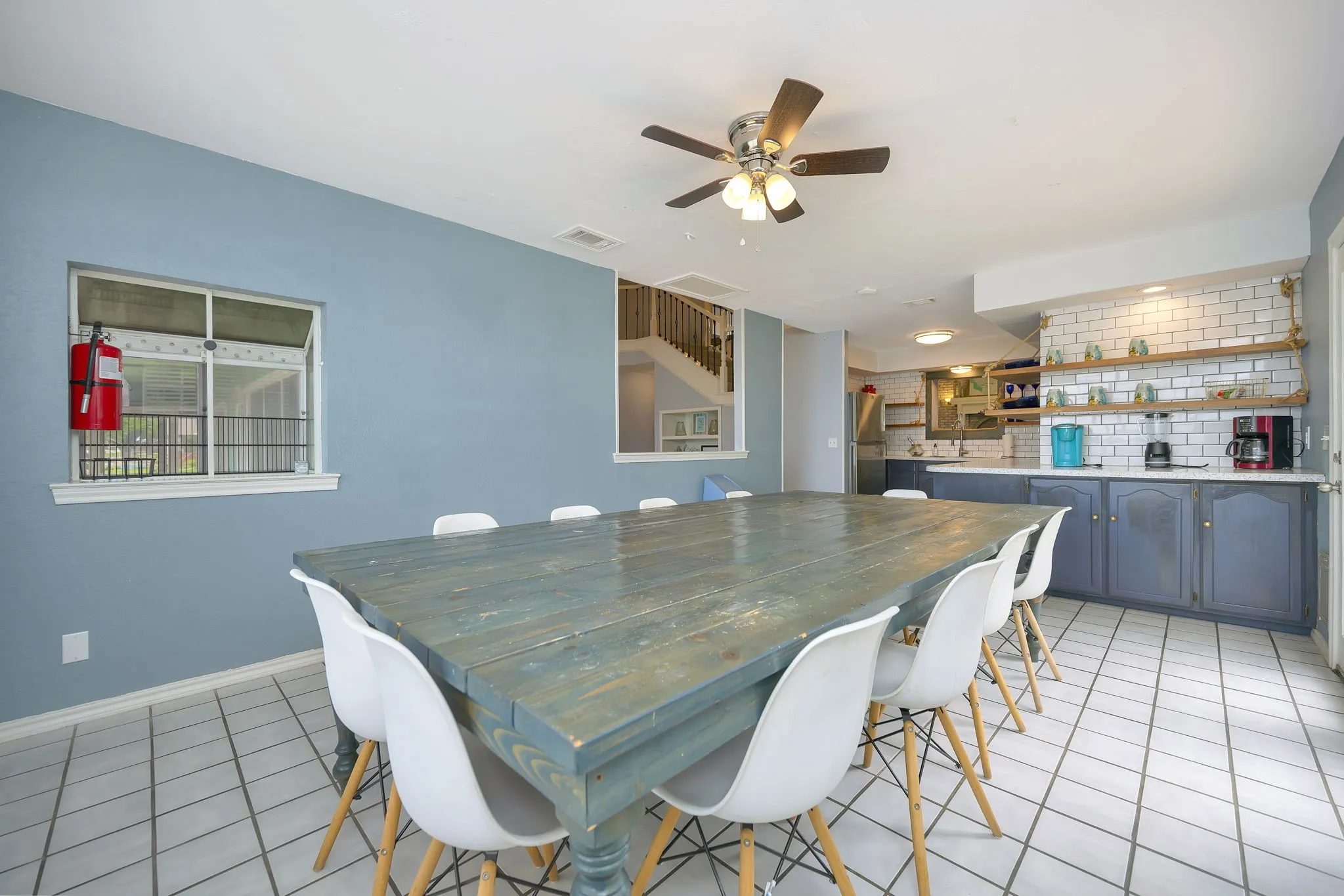 Single Family Residence For Sale in Henderson County , 203 Port Drive, Gun Barrel City, Texas 75156, 5 Bedroom, 3 Bathroom, Garage spaces, 3,034 Sqft, built in 1988, mls#21302081, Real Estate Agent in Gun Barrel City, Homes For Sale in Henderson county, Homes For Sale in Gun Barrel City, Realtor in Gun Barrel City Texas, Real Estate Brokerage Independent Realty Texas, Luminita Cordes Realtor