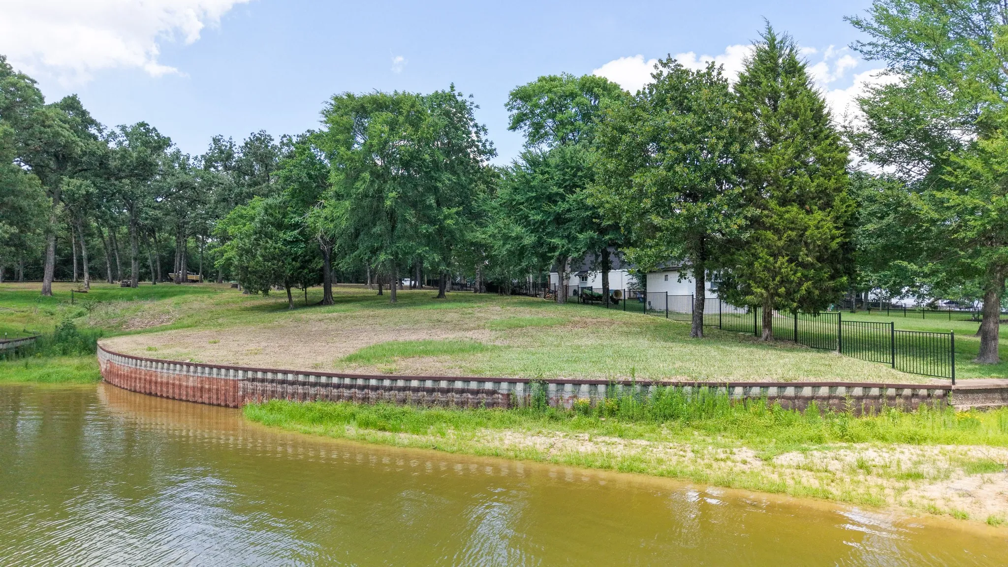 Unimproved Land For Sale in Henderson County , 0 Sunflower Court, Trinidad, Texas 75163, 0, 0, Garage spaces, 0 Sqft, built in 0, mls#21300335, Real Estate Agent in Trinidad, Homes For Sale in Henderson county, Homes For Sale in Trinidad, Realtor in Trinidad Texas, Real Estate Brokerage Independent Realty Texas, Luminita Cordes Realtor