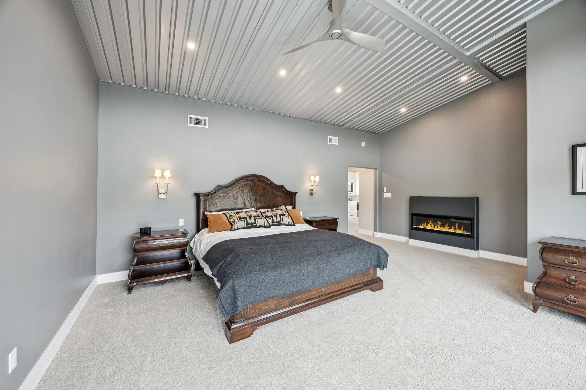 Single Family Residence For Sale in Van Zandt County , 836 VZ County Road, Van, Texas 75790, 1 Bedroom, 2 Bathroom, 3 Garage spaces, 10,848 Sqft, built in 2020, mls#21302348, Real Estate Agent in Van, Homes For Sale in Van Zandt county, Homes For Sale in Van, Realtor in Van Texas, Real Estate Brokerage Independent Realty Texas, Luminita Cordes Realtor