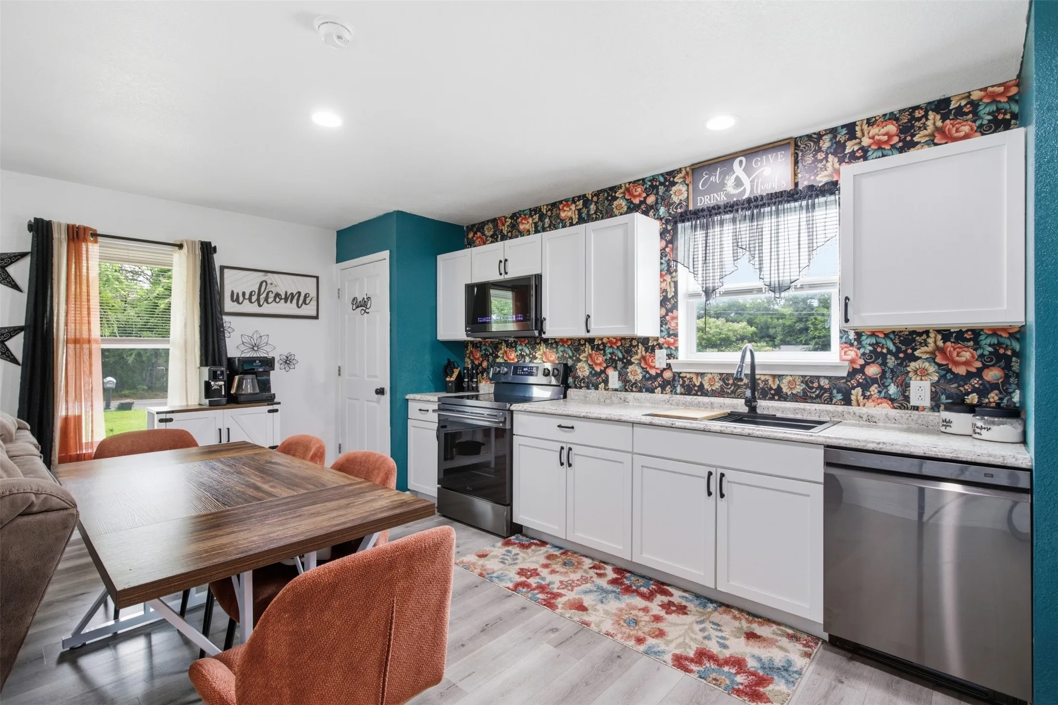 Single Family Residence For Sale in Montague County , 216 E Clay Street, Bowie, Texas 76230, 3 Bedrooms, 2 Bathrooms, Garage spaces, 1,068 Sqft, built in 2021, Price $225,000, mls#21302331, Real Estate Agent in Bowie, Homes For Sale in Montague county, Homes For Sale in Bowie, Realtor in Bowie Texas, Real Estate Brokerage Independent Realty Texas, Luminita Cordes Realtor