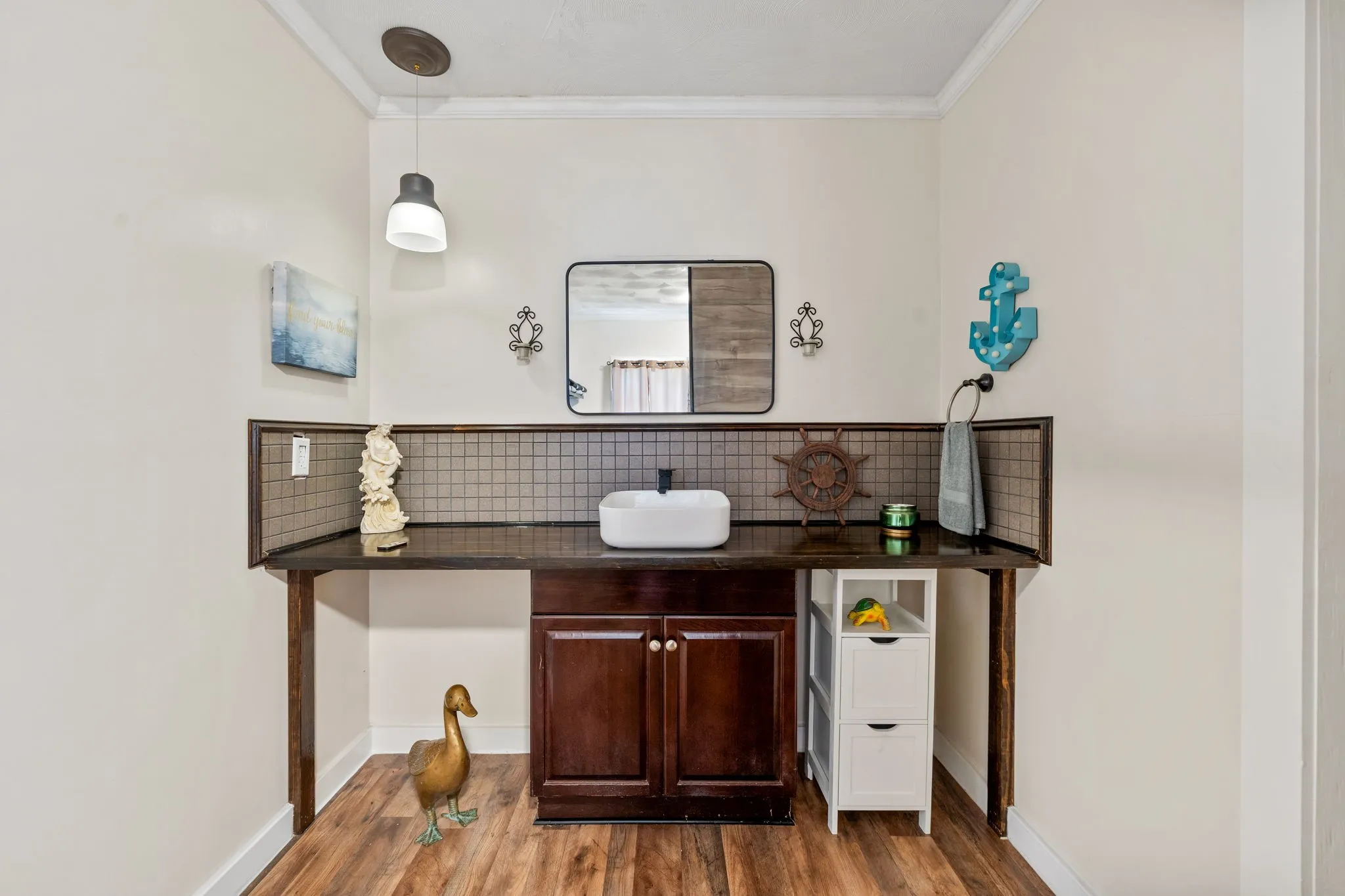 Single Family Residence For Sale in Wood County , 3211 Fm 779, Mineola, Texas 75773, 3 Bedroom, 2 Bathroom, 1 Garage spaces, 1,755 Sqft, built in 1948, mls#21290288, Real Estate Agent in Mineola, Homes For Sale in Wood county, Homes For Sale in Mineola, Realtor in Mineola Texas, Real Estate Brokerage Independent Realty Texas, Luminita Cordes Realtor