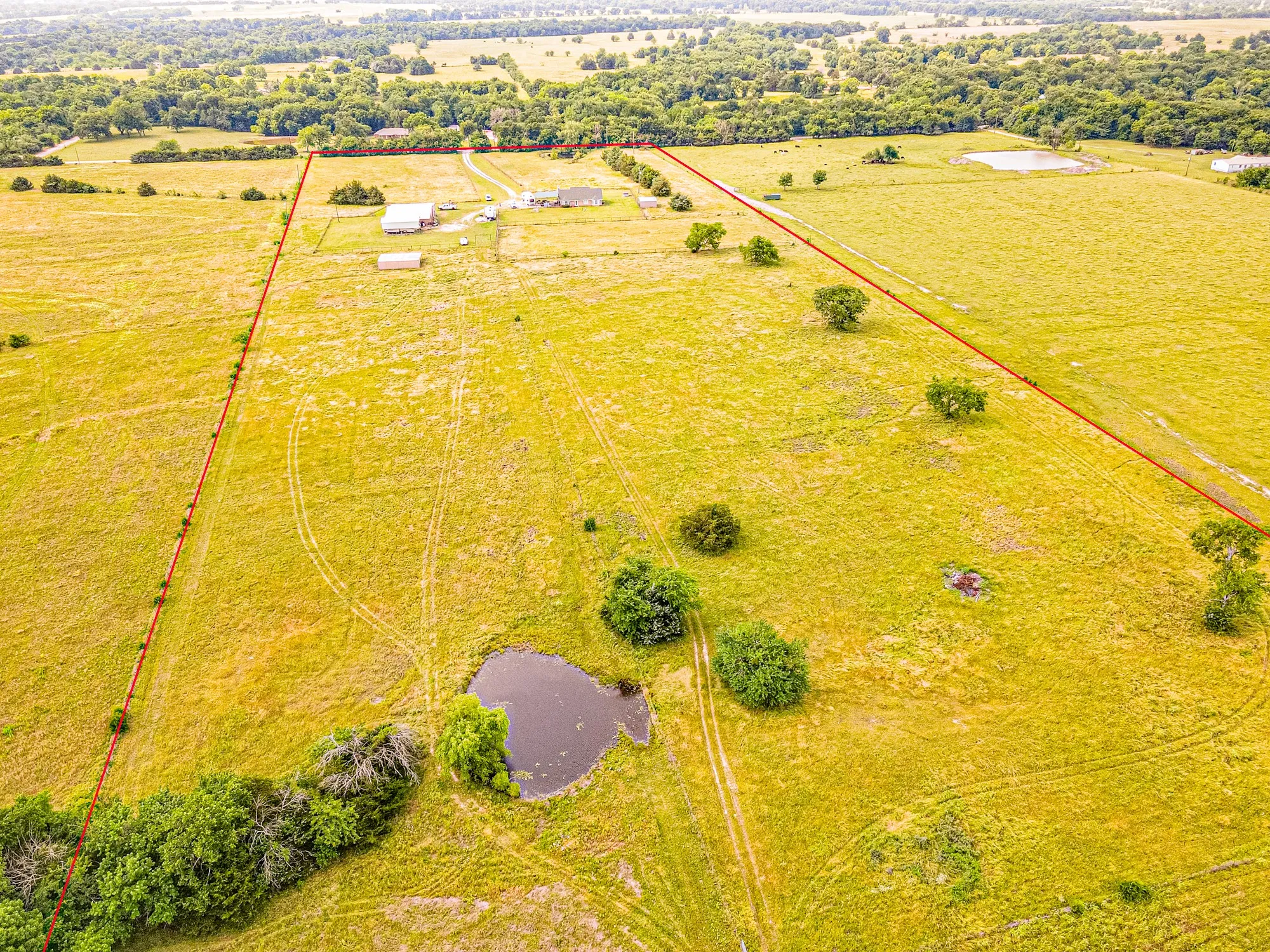 Single Family Residence For Sale in Hunt County , 5538 County Road 3214, Lone Oak, Texas 75453, 3 Bedroom, 2 Bathroom, Garage spaces, 1,478 Sqft, built in 2004, mls#21301749, Real Estate Agent in Lone Oak, Homes For Sale in Hunt county, Homes For Sale in Lone Oak, Realtor in Lone Oak Texas, Real Estate Brokerage Independent Realty Texas, Luminita Cordes Realtor