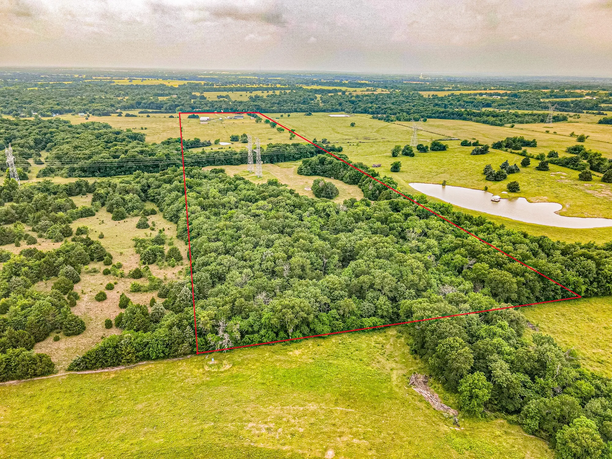 Single Family Residence For Sale in Hunt County , 5538 County Road 3214, Lone Oak, Texas 75453, 3 Bedroom, 2 Bathroom, Garage spaces, 1,478 Sqft, built in 2004, mls#21301749, Real Estate Agent in Lone Oak, Homes For Sale in Hunt county, Homes For Sale in Lone Oak, Realtor in Lone Oak Texas, Real Estate Brokerage Independent Realty Texas, Luminita Cordes Realtor