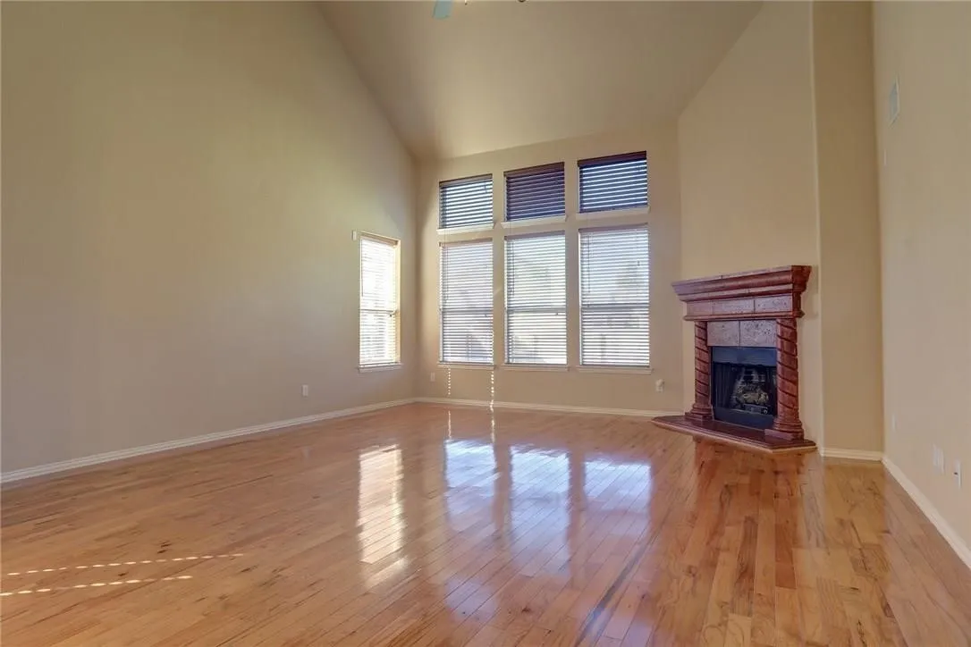 Single Family Residence For Rent in Denton County , 13393 Mondovi Drive, Frisco, Texas 75033, 4 Bedroom, 4 Bathroom, 2 Garage spaces, 3,489 Sqft, built in 2006, mls#21302394, Real Estate Agent in Frisco, Homes For Rent in Denton county, Homes For Rent in Frisco, Realtor in Frisco Texas, Real Estate Brokerage Independent Realty Texas, Luminita Cordes Realtor