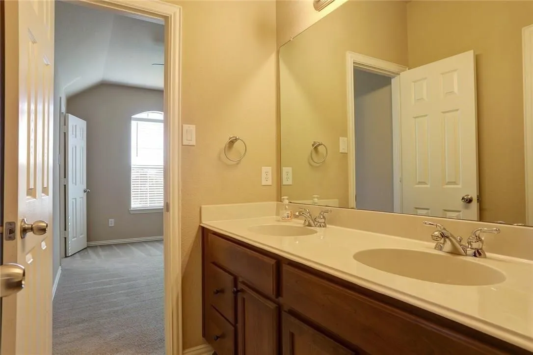 Single Family Residence For Rent in Denton County , 13393 Mondovi Drive, Frisco, Texas 75033, 4 Bedroom, 4 Bathroom, 2 Garage spaces, 3,489 Sqft, built in 2006, mls#21302394, Real Estate Agent in Frisco, Homes For Rent in Denton county, Homes For Rent in Frisco, Realtor in Frisco Texas, Real Estate Brokerage Independent Realty Texas, Luminita Cordes Realtor