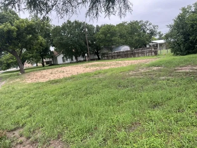 Unimproved Land For Sale in Hamilton County , 303 W First st Street, Hico, Texas 76457, 0, 0, Garage spaces, 0 Sqft, built in 0, Price $295,000, mls#21302221, Real Estate Agent in Hico, Homes For Sale in Hamilton county, Homes For Sale in Hico, Realtor in Hico Texas, Real Estate Brokerage Independent Realty Texas, Luminita Cordes Realtor