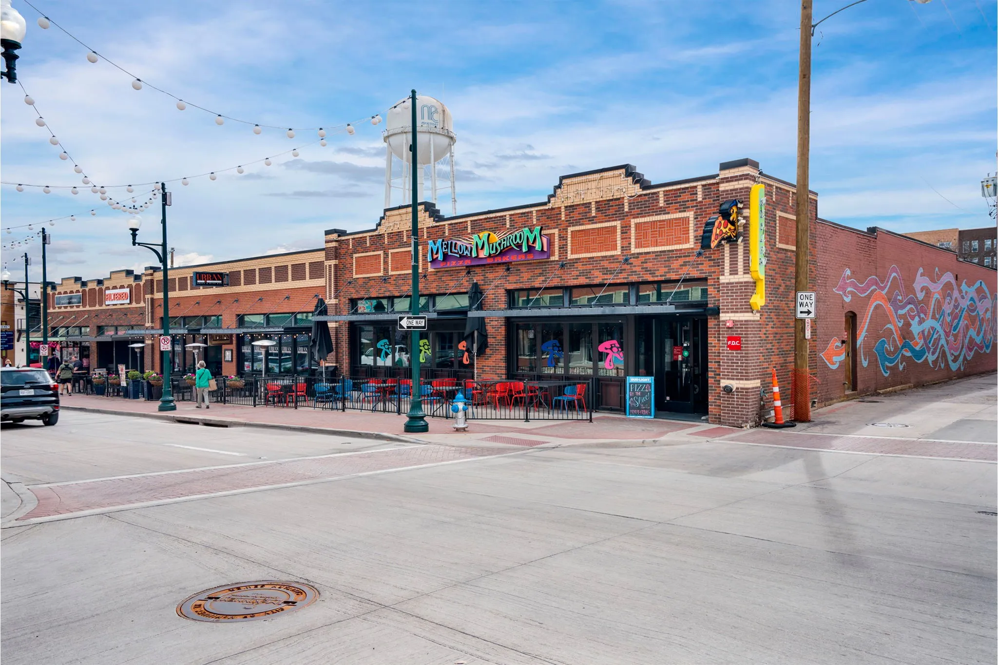 From its vibrant downtown to its growing energy, McKinney delivers a lifestyle rooted in charm, connection, and everyday experiences that keep people coming back.