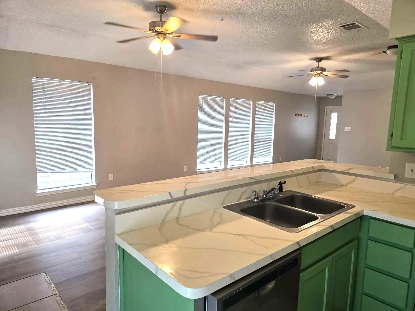 Duplex For Sale in Johnson County , 1005 Mitchell Lane, Burleson, Texas 76028, 6 Bedroom, 4 Bathroom, Garage spaces, 2,522 Sqft, built in 1986, mls#21301750, Real Estate Agent in Burleson, Homes For Sale in Johnson county, Homes For Sale in Burleson, Realtor in Burleson Texas, Real Estate Brokerage Independent Realty Texas, Luminita Cordes Realtor