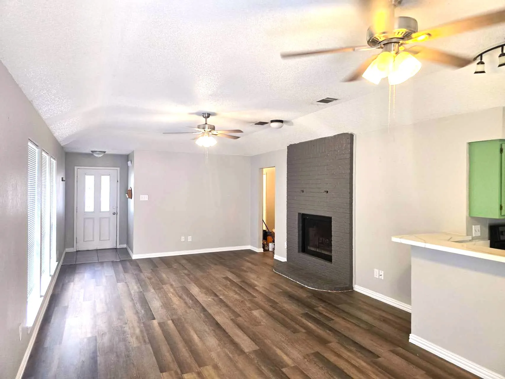 Duplex For Sale in Johnson County , 1005 Mitchell Lane, Burleson, Texas 76028, 6 Bedroom, 4 Bathroom, Garage spaces, 2,522 Sqft, built in 1986, mls#21301750, Real Estate Agent in Burleson, Homes For Sale in Johnson county, Homes For Sale in Burleson, Realtor in Burleson Texas, Real Estate Brokerage Independent Realty Texas, Luminita Cordes Realtor