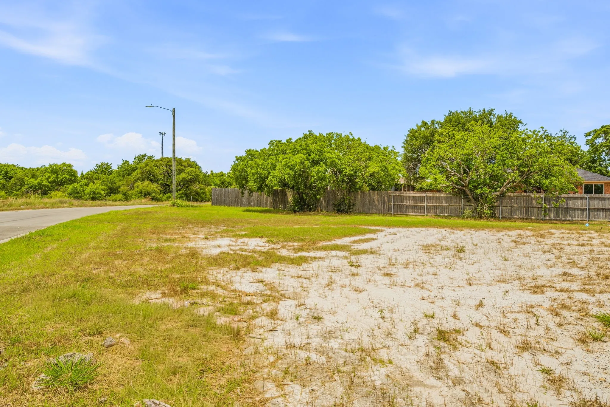 Single Family Residence For Sale in Parker County , 317 Ridgeway, Weatherford, Texas 76086, 3 Bedroom, 2 Bathroom, 2 Garage spaces, 1,450 Sqft, built in 2024, mls#21302148, Real Estate Agent in Weatherford, Homes For Sale in Parker county, Homes For Sale in Weatherford, Realtor in Weatherford Texas, Real Estate Brokerage Independent Realty Texas, Luminita Cordes Realtor