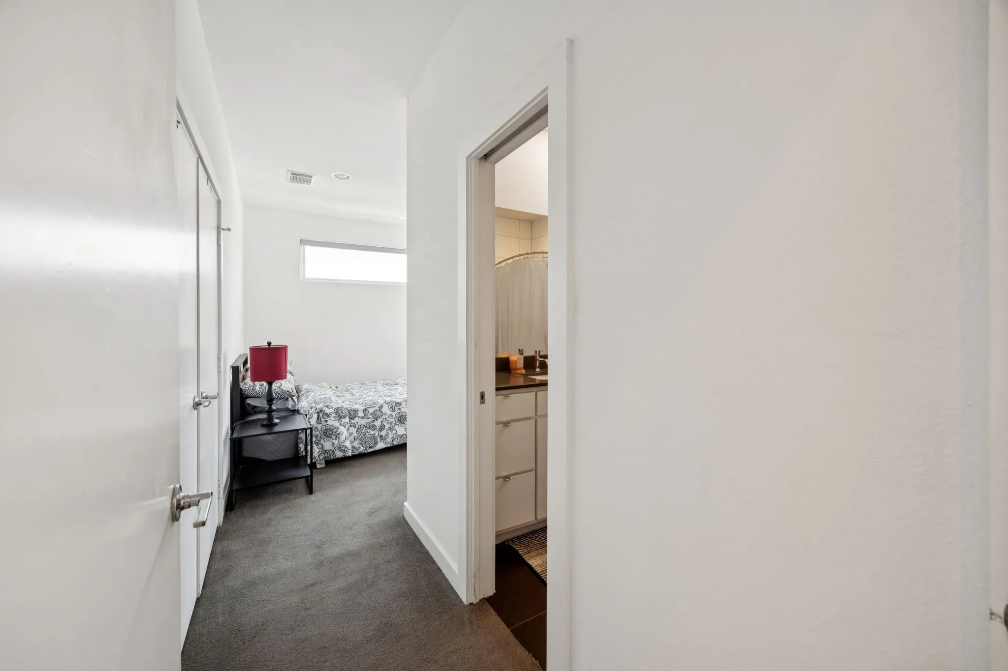 Townhouse For Sale in Dallas County , 4903 Jack Court, Dallas, Texas 75206, 2 Bedroom, 3 Bathroom, 2 Garage spaces, 2,048 Sqft, built in 2017, mls#21302484, Real Estate Agent in Dallas, Homes For Sale in Dallas county, Homes For Sale in Dallas, Realtor in Dallas Texas, Real Estate Brokerage Independent Realty Texas, Luminita Cordes Realtor