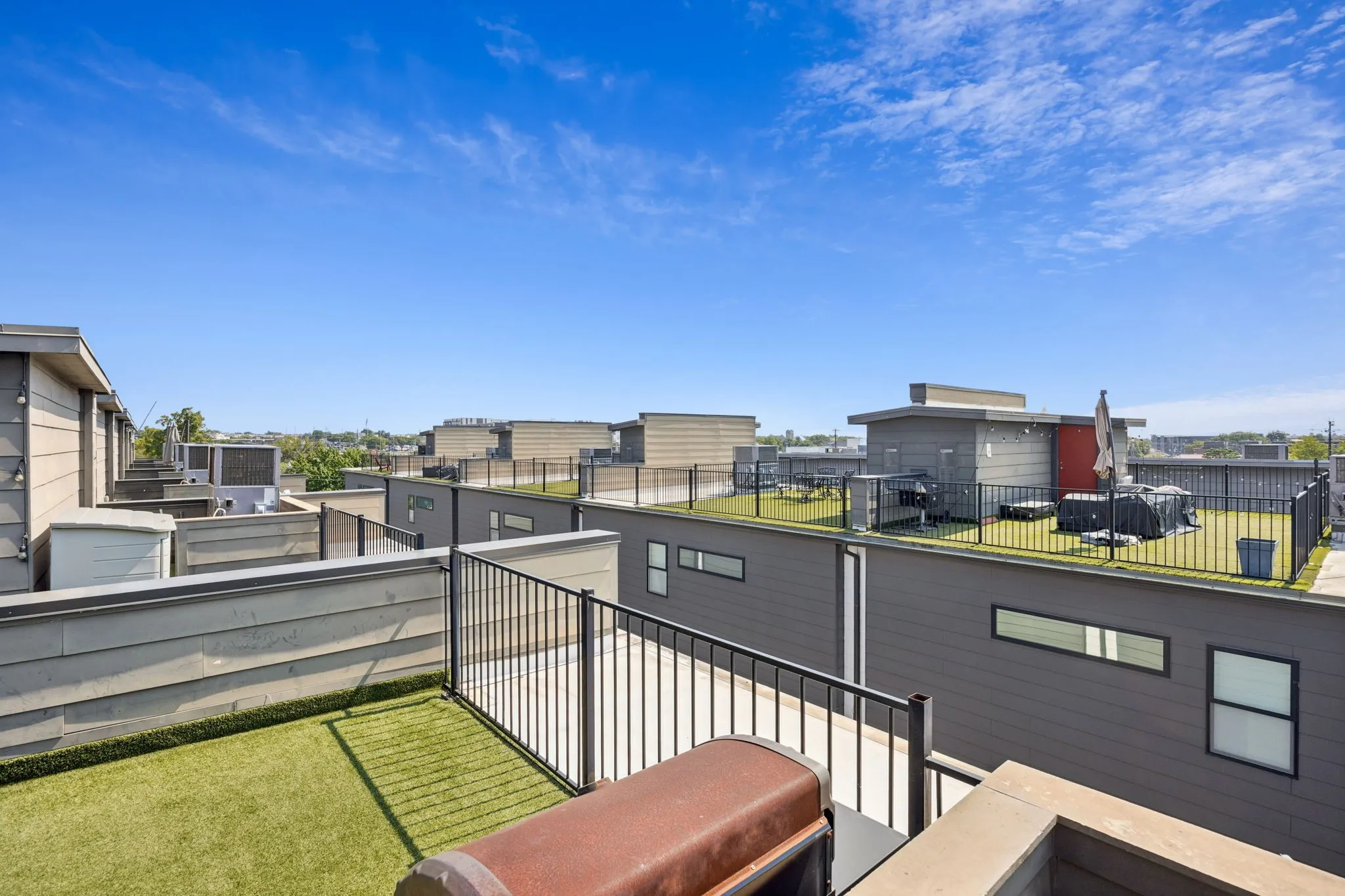 Townhouse For Sale in Dallas County , 4903 Jack Court, Dallas, Texas 75206, 2 Bedroom, 3 Bathroom, 2 Garage spaces, 2,048 Sqft, built in 2017, mls#21302484, Real Estate Agent in Dallas, Homes For Sale in Dallas county, Homes For Sale in Dallas, Realtor in Dallas Texas, Real Estate Brokerage Independent Realty Texas, Luminita Cordes Realtor