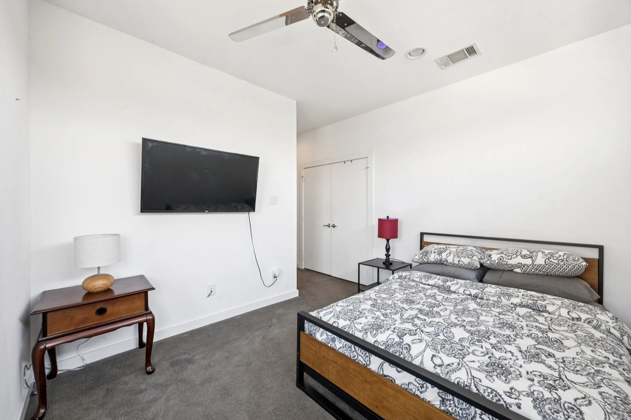 Townhouse For Sale in Dallas County , 4903 Jack Court, Dallas, Texas 75206, 2 Bedroom, 3 Bathroom, 2 Garage spaces, 2,048 Sqft, built in 2017, mls#21302484, Real Estate Agent in Dallas, Homes For Sale in Dallas county, Homes For Sale in Dallas, Realtor in Dallas Texas, Real Estate Brokerage Independent Realty Texas, Luminita Cordes Realtor