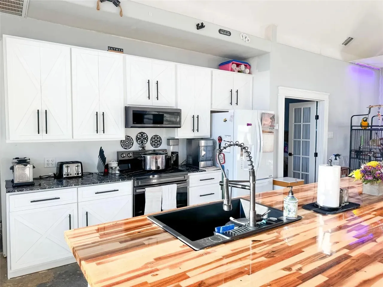 Single Family Residence For Sale in Eastland County , 125 Overlook Drive, Cisco, Texas 76437, 2 Bedroom, 3 Bathroom, 2 Garage spaces, 1,800 Sqft, built in 2020, mls#21289184, Real Estate Agent in Cisco, Homes For Sale in Eastland county, Homes For Sale in Cisco, Realtor in Cisco Texas, Real Estate Brokerage Independent Realty Texas, Luminita Cordes Realtor