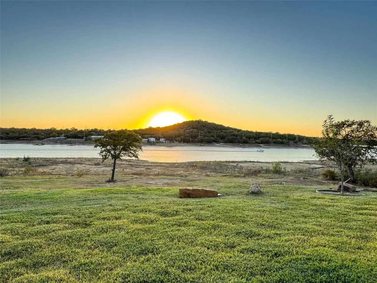 Single Family Residence For Sale in Eastland County , 125 Overlook Drive, Cisco, Texas 76437, 2 Bedroom, 3 Bathroom, 2 Garage spaces, 1,800 Sqft, built in 2020, mls#21289184, Real Estate Agent in Cisco, Homes For Sale in Eastland county, Homes For Sale in Cisco, Realtor in Cisco Texas, Real Estate Brokerage Independent Realty Texas, Luminita Cordes Realtor