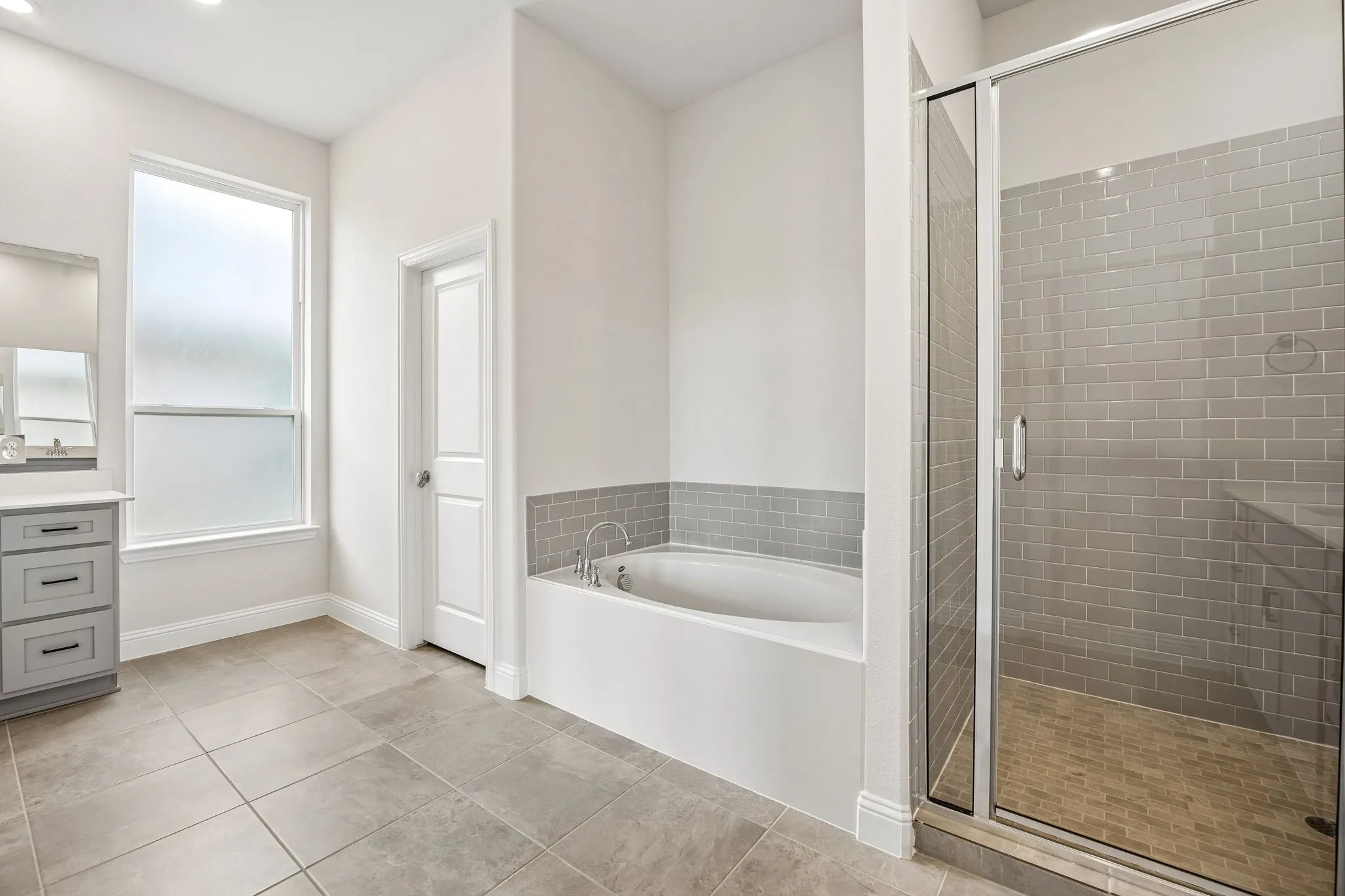 Single Family Residence For Sale in Collin County , 508 Portina Drive, Anna, Texas 75409, 4 Bedroom, 4 Bathroom, 2 Garage spaces, 3,839 Sqft, built in 2024, mls#21302535, Real Estate Agent in Anna, Homes For Sale in Collin county, Homes For Sale in Anna, Realtor in Anna Texas, Real Estate Brokerage Independent Realty Texas, Luminita Cordes Realtor