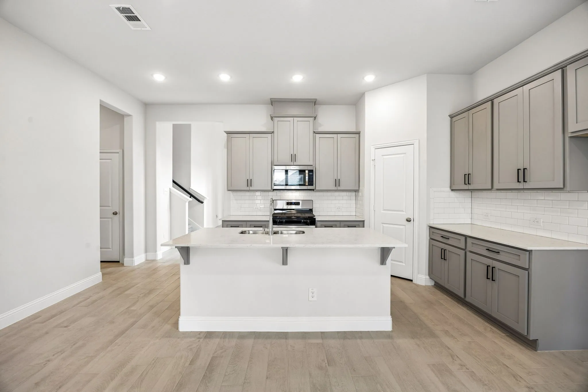 Single Family Residence For Sale in Collin County , 508 Portina Drive, Anna, Texas 75409, 4 Bedroom, 4 Bathroom, 2 Garage spaces, 3,839 Sqft, built in 2024, mls#21302535, Real Estate Agent in Anna, Homes For Sale in Collin county, Homes For Sale in Anna, Realtor in Anna Texas, Real Estate Brokerage Independent Realty Texas, Luminita Cordes Realtor