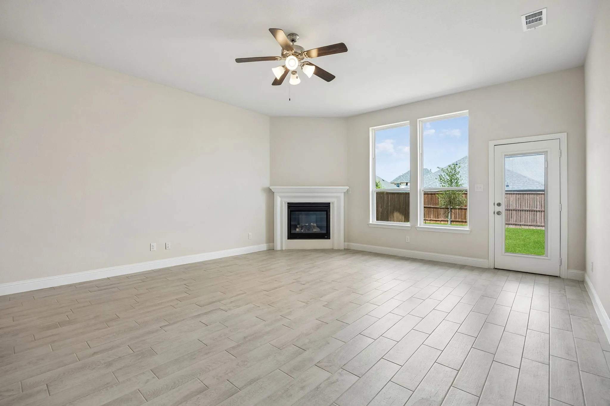 Single Family Residence For Sale in Collin County , 508 Portina Drive, Anna, Texas 75409, 4 Bedroom, 4 Bathroom, 2 Garage spaces, 3,839 Sqft, built in 2024, mls#21302535, Real Estate Agent in Anna, Homes For Sale in Collin county, Homes For Sale in Anna, Realtor in Anna Texas, Real Estate Brokerage Independent Realty Texas, Luminita Cordes Realtor