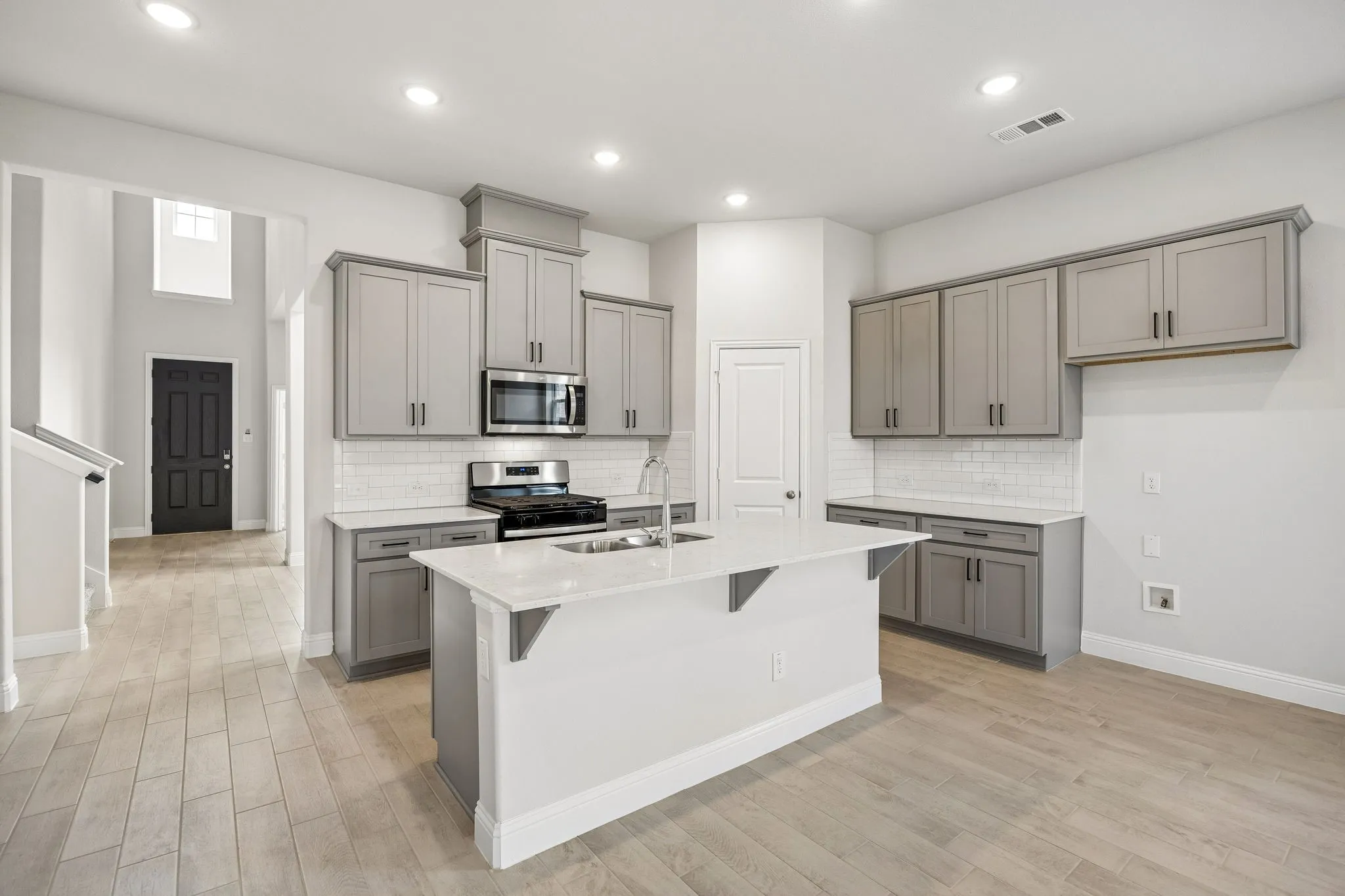 Single Family Residence For Sale in Collin County , 508 Portina Drive, Anna, Texas 75409, 4 Bedroom, 4 Bathroom, 2 Garage spaces, 3,839 Sqft, built in 2024, mls#21302535, Real Estate Agent in Anna, Homes For Sale in Collin county, Homes For Sale in Anna, Realtor in Anna Texas, Real Estate Brokerage Independent Realty Texas, Luminita Cordes Realtor