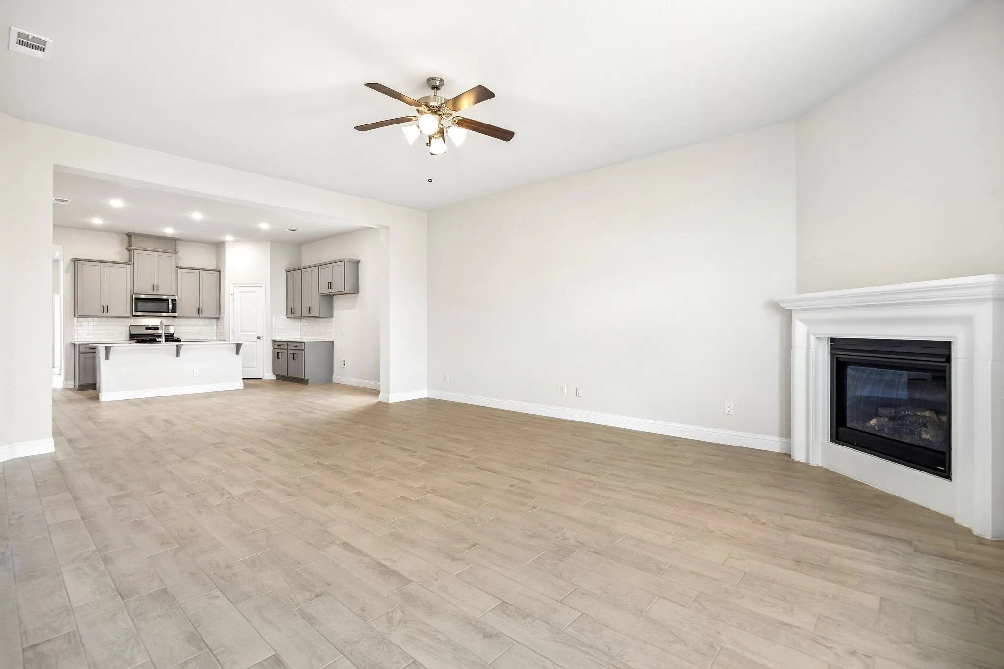 Single Family Residence For Sale in Collin County , 508 Portina Drive, Anna, Texas 75409, 4 Bedroom, 4 Bathroom, 2 Garage spaces, 3,839 Sqft, built in 2024, mls#21302535, Real Estate Agent in Anna, Homes For Sale in Collin county, Homes For Sale in Anna, Realtor in Anna Texas, Real Estate Brokerage Independent Realty Texas, Luminita Cordes Realtor