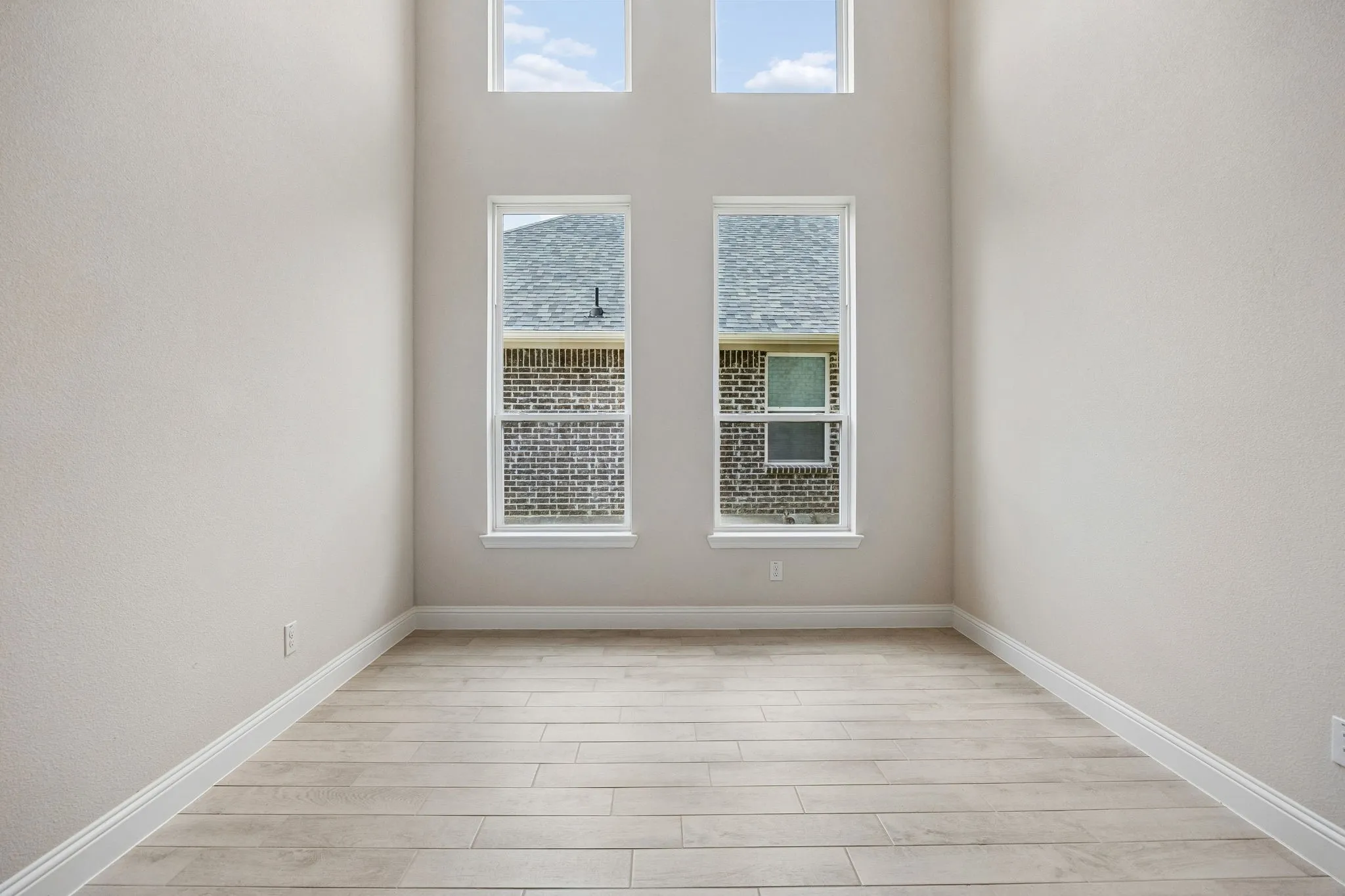 Single Family Residence For Sale in Collin County , 508 Portina Drive, Anna, Texas 75409, 4 Bedroom, 4 Bathroom, 2 Garage spaces, 3,839 Sqft, built in 2024, mls#21302535, Real Estate Agent in Anna, Homes For Sale in Collin county, Homes For Sale in Anna, Realtor in Anna Texas, Real Estate Brokerage Independent Realty Texas, Luminita Cordes Realtor