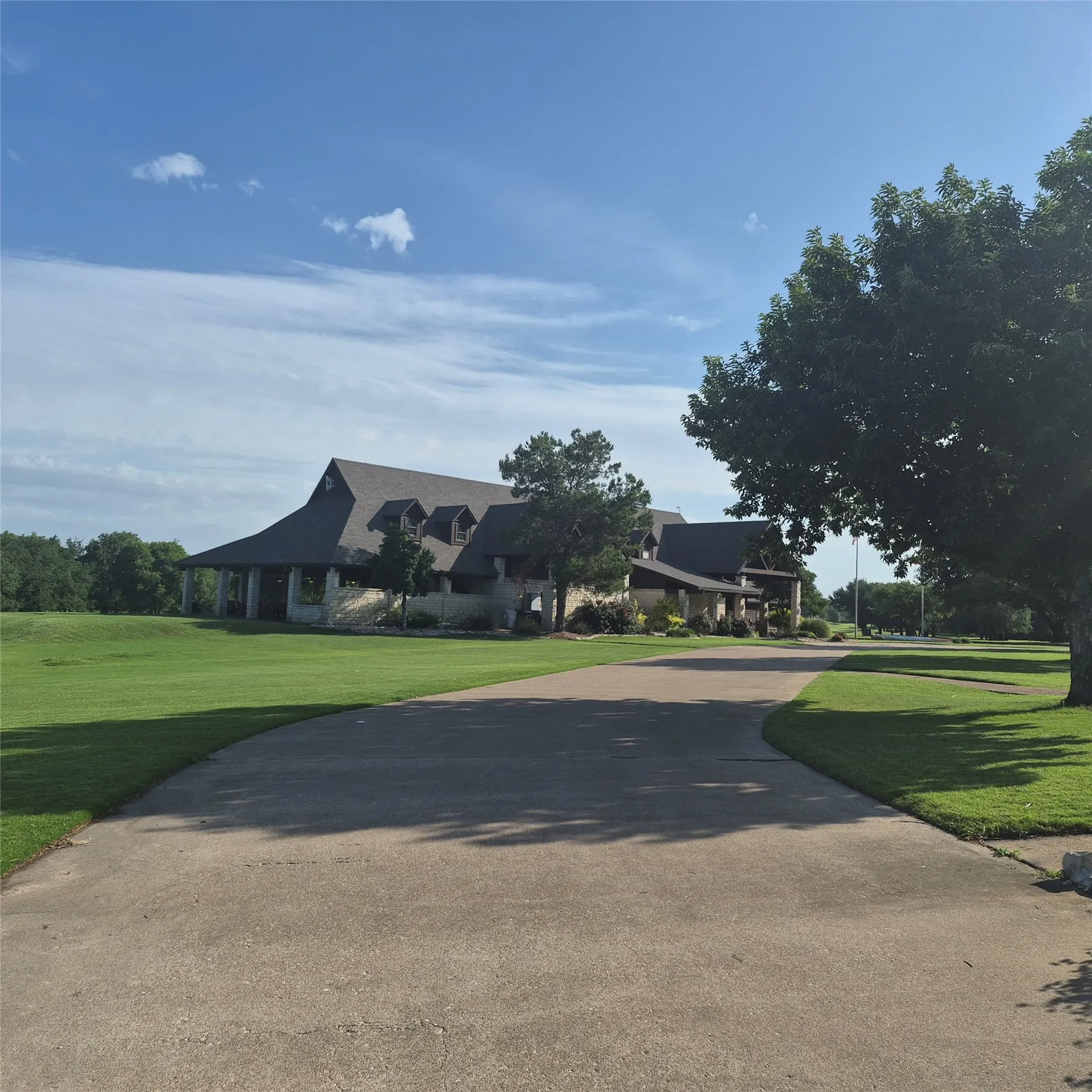 New clubhouse for the new 2nd golf course
