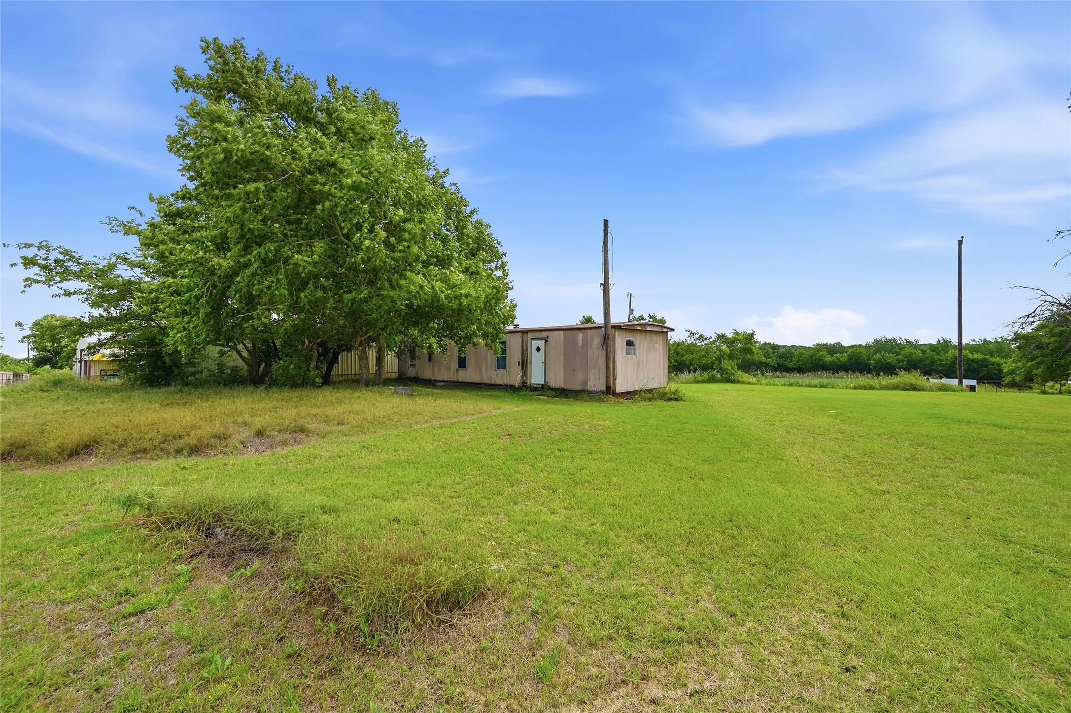 Ranch For Sale in Grayson County , 823 Higgins Road, Sherman, Texas 75092, 0, 0, Garage spaces, 0 Sqft, built in 1985, mls#21299970, Real Estate Agent in Sherman, Homes For Sale in Grayson county, Homes For Sale in Sherman, Realtor in Sherman Texas, Real Estate Brokerage Independent Realty Texas, Luminita Cordes Realtor