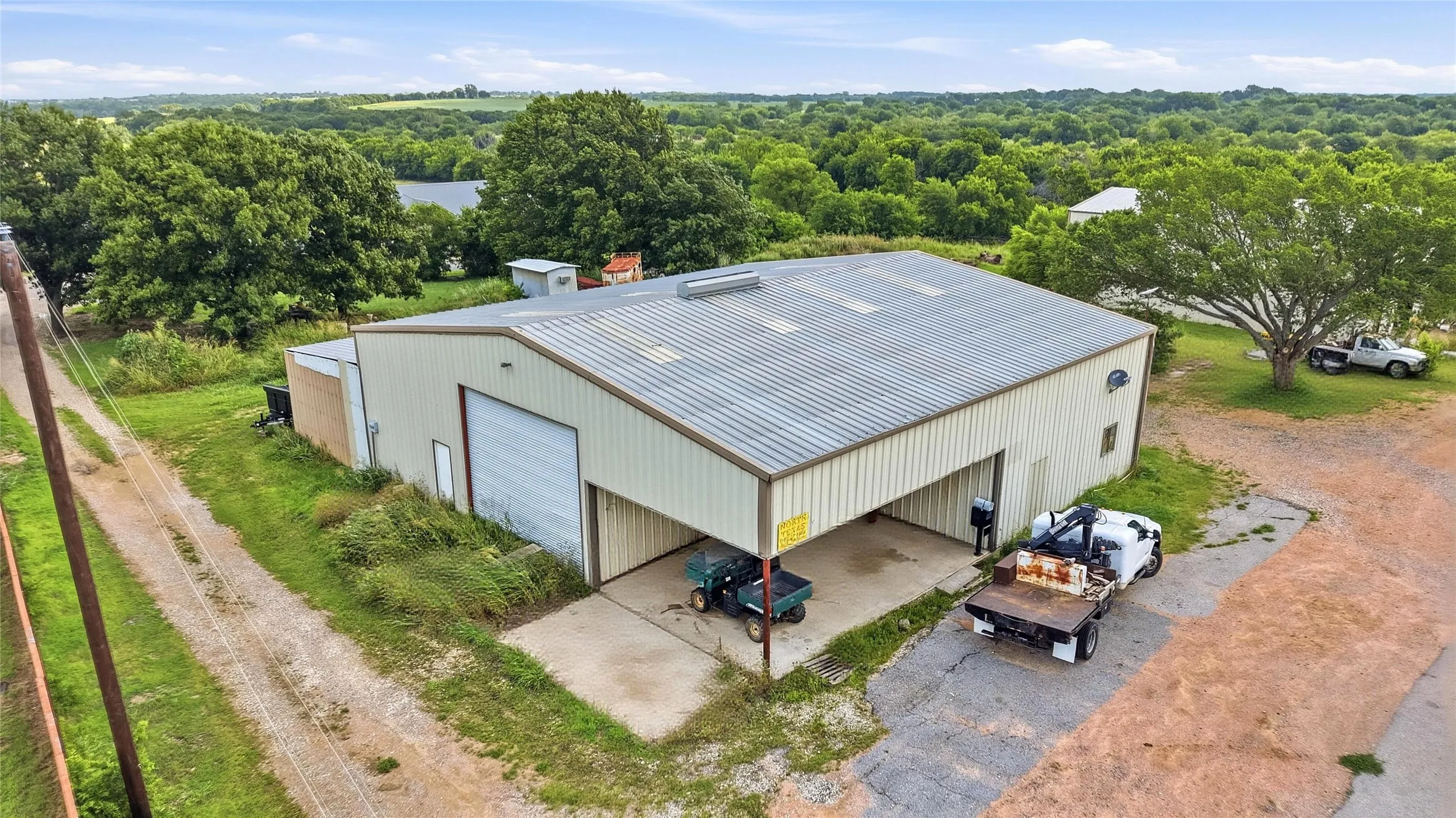Ranch For Sale in Grayson County , 823 Higgins Road, Sherman, Texas 75092, 0, 0, Garage spaces, 0 Sqft, built in 1985, mls#21299970, Real Estate Agent in Sherman, Homes For Sale in Grayson county, Homes For Sale in Sherman, Realtor in Sherman Texas, Real Estate Brokerage Independent Realty Texas, Luminita Cordes Realtor