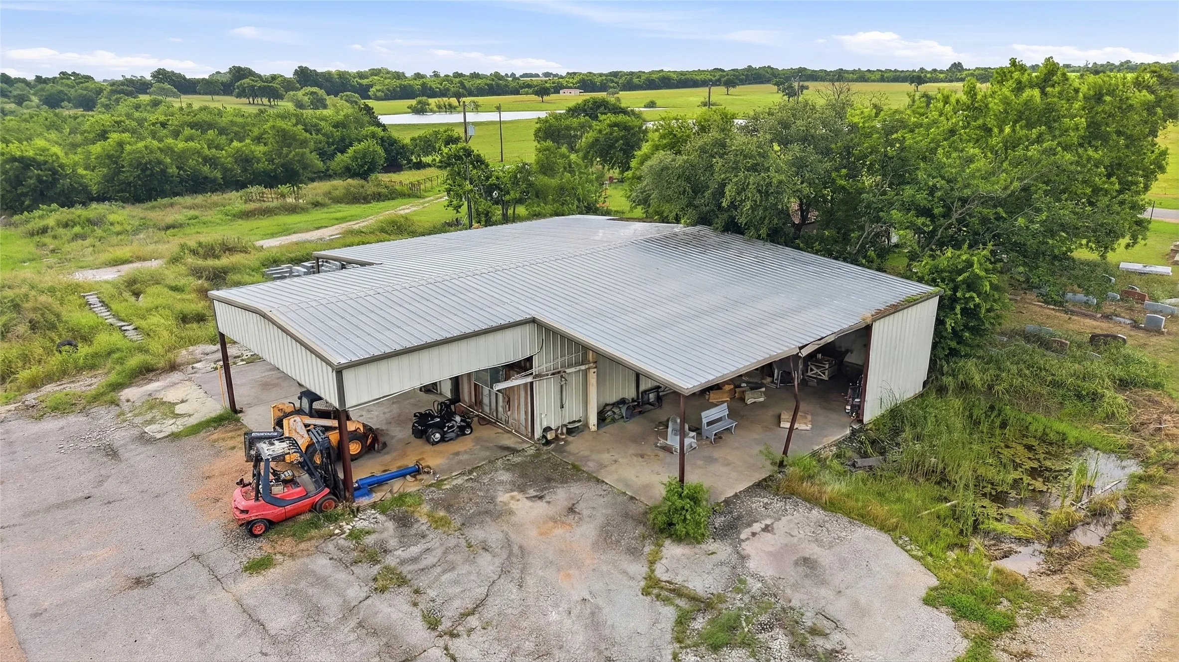 Ranch For Sale in Grayson County , 823 Higgins Road, Sherman, Texas 75092, 0, 0, Garage spaces, 0 Sqft, built in 1985, mls#21299970, Real Estate Agent in Sherman, Homes For Sale in Grayson county, Homes For Sale in Sherman, Realtor in Sherman Texas, Real Estate Brokerage Independent Realty Texas, Luminita Cordes Realtor
