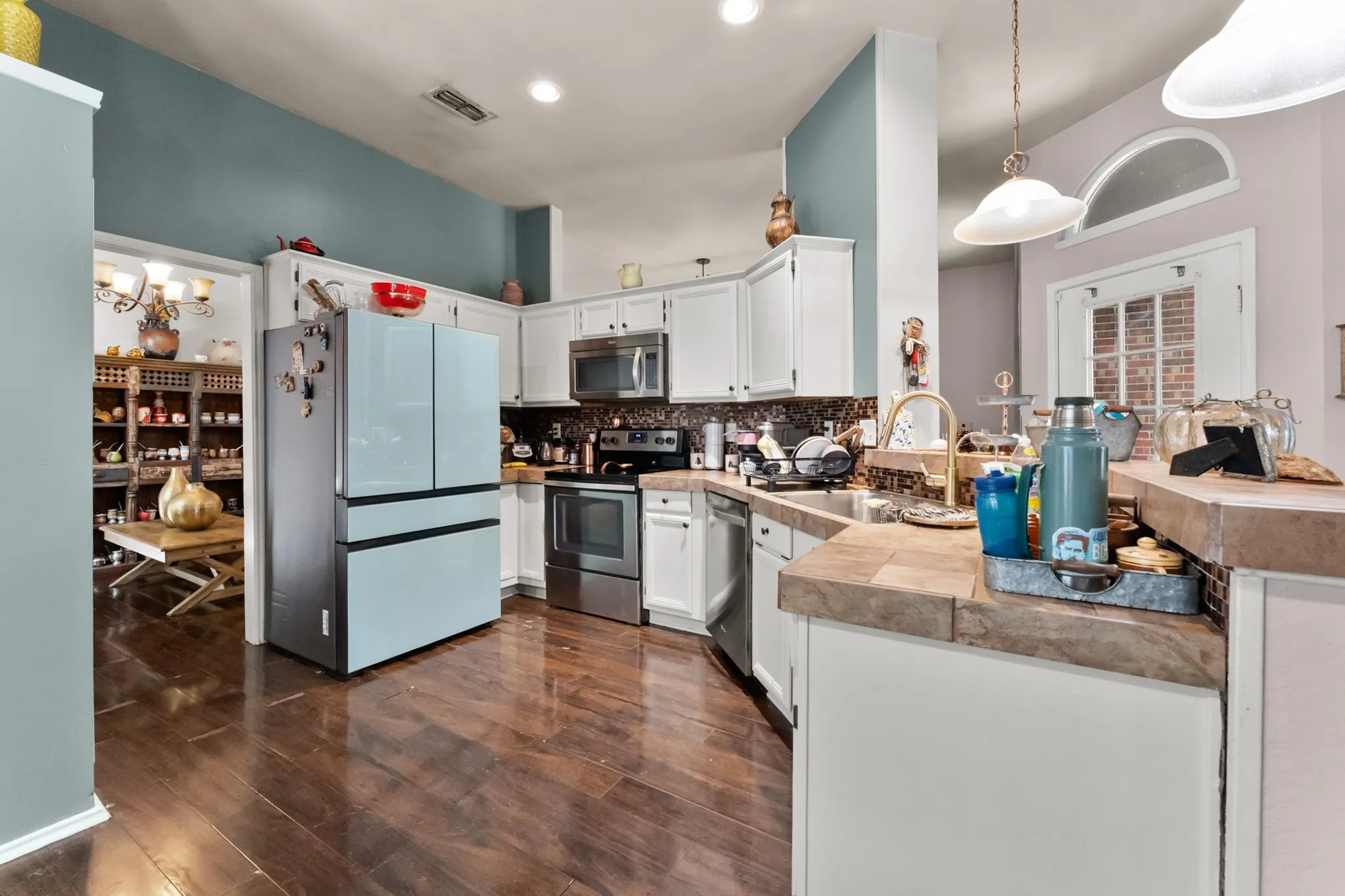 Single Family Residence For Sale in Tarrant County , 3481 Galaway Bay Drive, Grand Prairie, Texas 75052, 3 Bedroom, 2 Bathroom, 1 Garage spaces, 1,812 Sqft, built in 1991, mls#21302569, Real Estate Agent in Grand Prairie, Homes For Sale in Tarrant county, Homes For Sale in Grand Prairie, Realtor in Grand Prairie Texas, Real Estate Brokerage Independent Realty Texas, Luminita Cordes Realtor