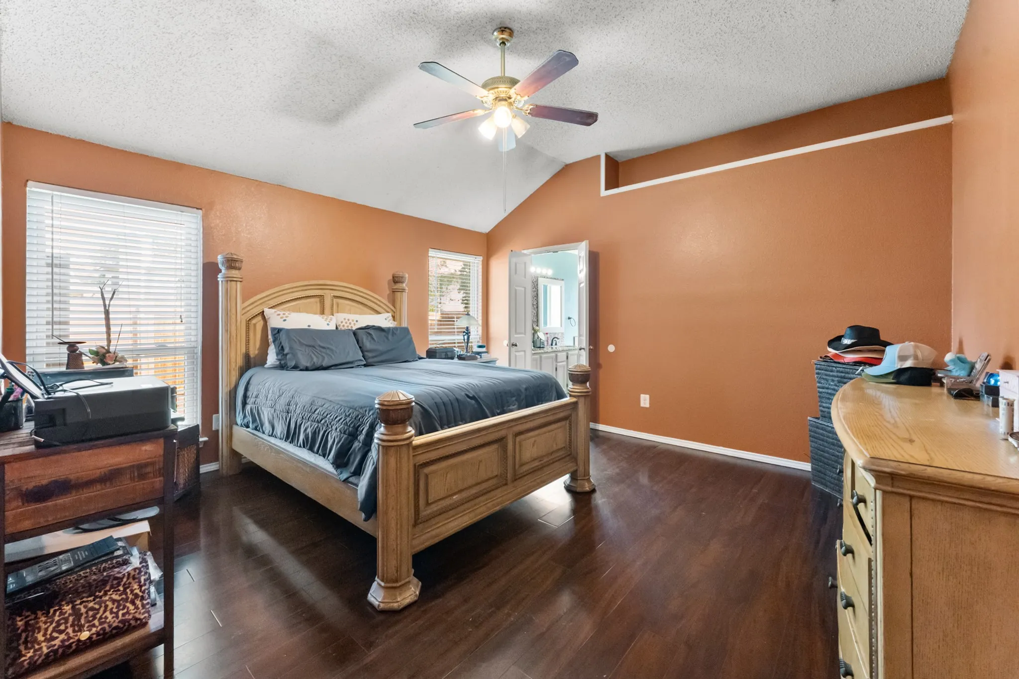 Single Family Residence For Sale in Tarrant County , 3481 Galaway Bay Drive, Grand Prairie, Texas 75052, 3 Bedroom, 2 Bathroom, 1 Garage spaces, 1,812 Sqft, built in 1991, mls#21302569, Real Estate Agent in Grand Prairie, Homes For Sale in Tarrant county, Homes For Sale in Grand Prairie, Realtor in Grand Prairie Texas, Real Estate Brokerage Independent Realty Texas, Luminita Cordes Realtor