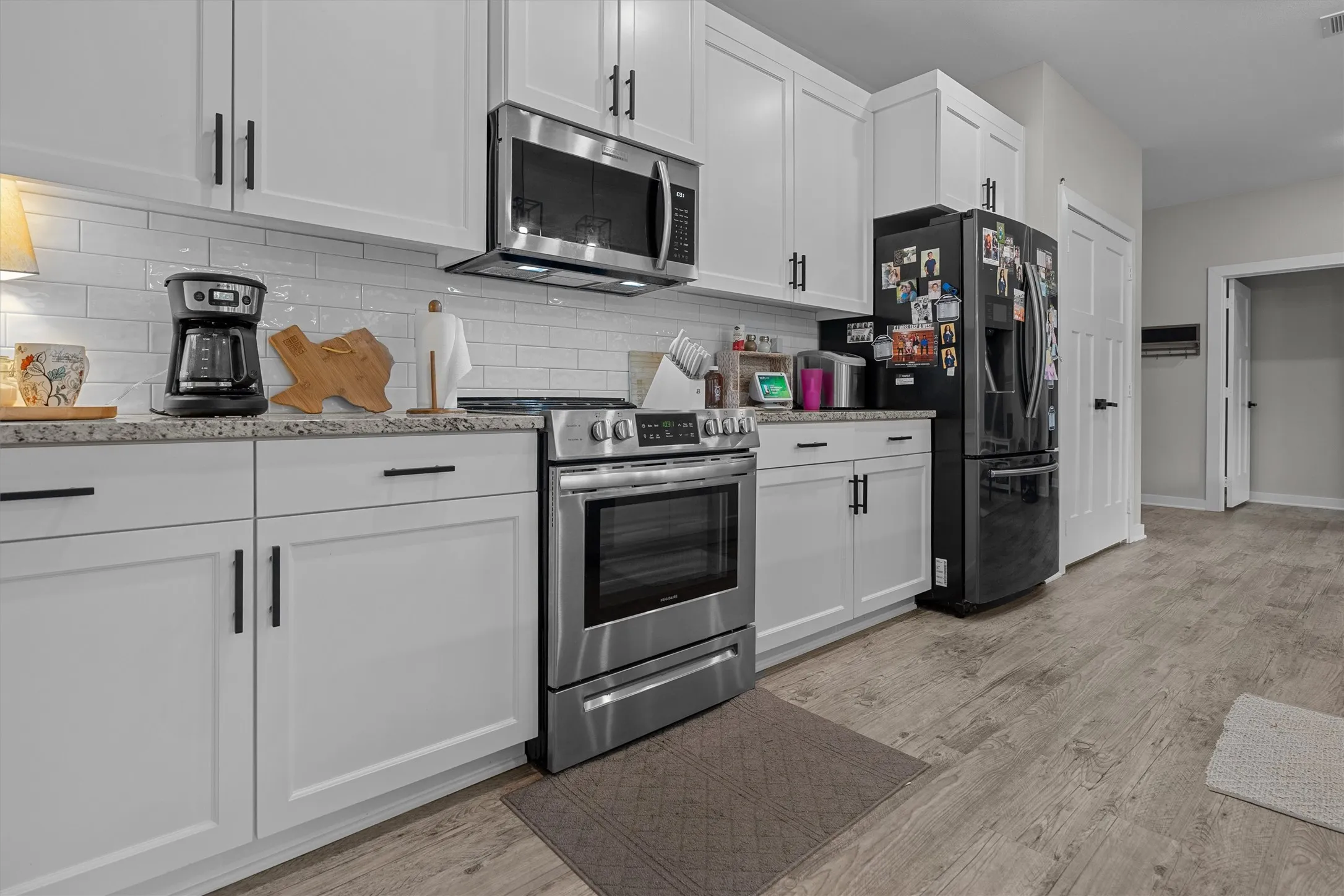 Single Family Residence For Sale in Smith County , 17459 County Road 4108, Lindale, Texas 75771, 3 Bedroom, 2 Bathroom, 2 Garage spaces, 1,531 Sqft, built in 2023, mls#21302564, Real Estate Agent in Lindale, Homes For Sale in Smith county, Homes For Sale in Lindale, Realtor in Lindale Texas, Real Estate Brokerage Independent Realty Texas, Luminita Cordes Realtor