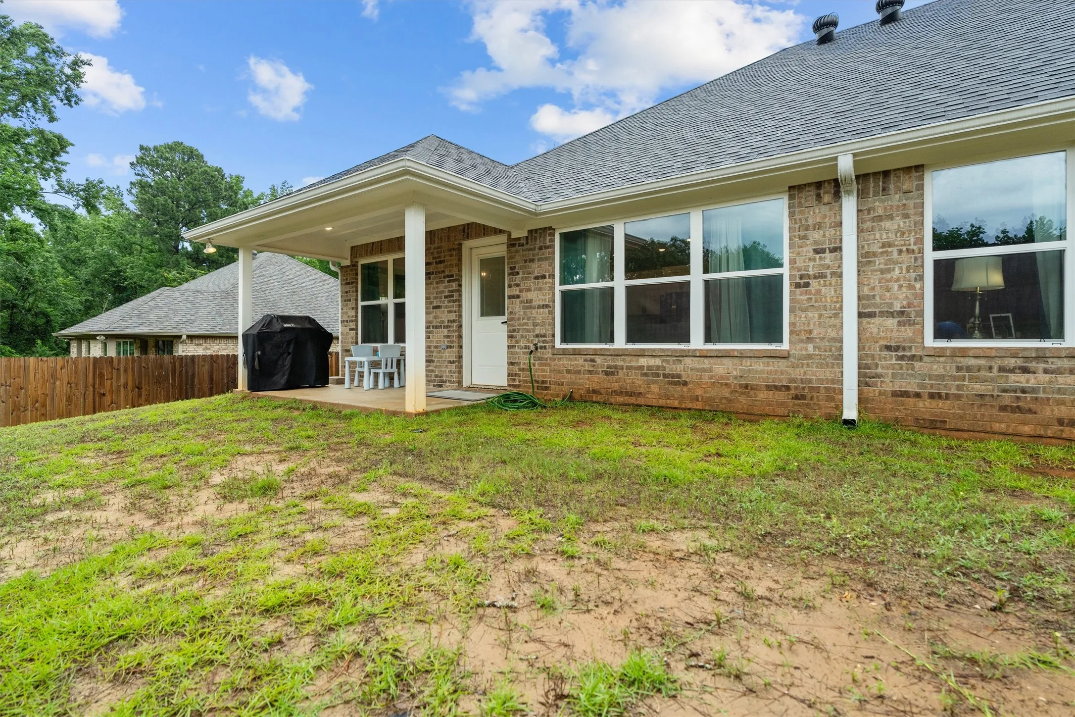 Single Family Residence For Sale in Smith County , 17459 County Road 4108, Lindale, Texas 75771, 3 Bedroom, 2 Bathroom, 2 Garage spaces, 1,531 Sqft, built in 2023, mls#21302564, Real Estate Agent in Lindale, Homes For Sale in Smith county, Homes For Sale in Lindale, Realtor in Lindale Texas, Real Estate Brokerage Independent Realty Texas, Luminita Cordes Realtor