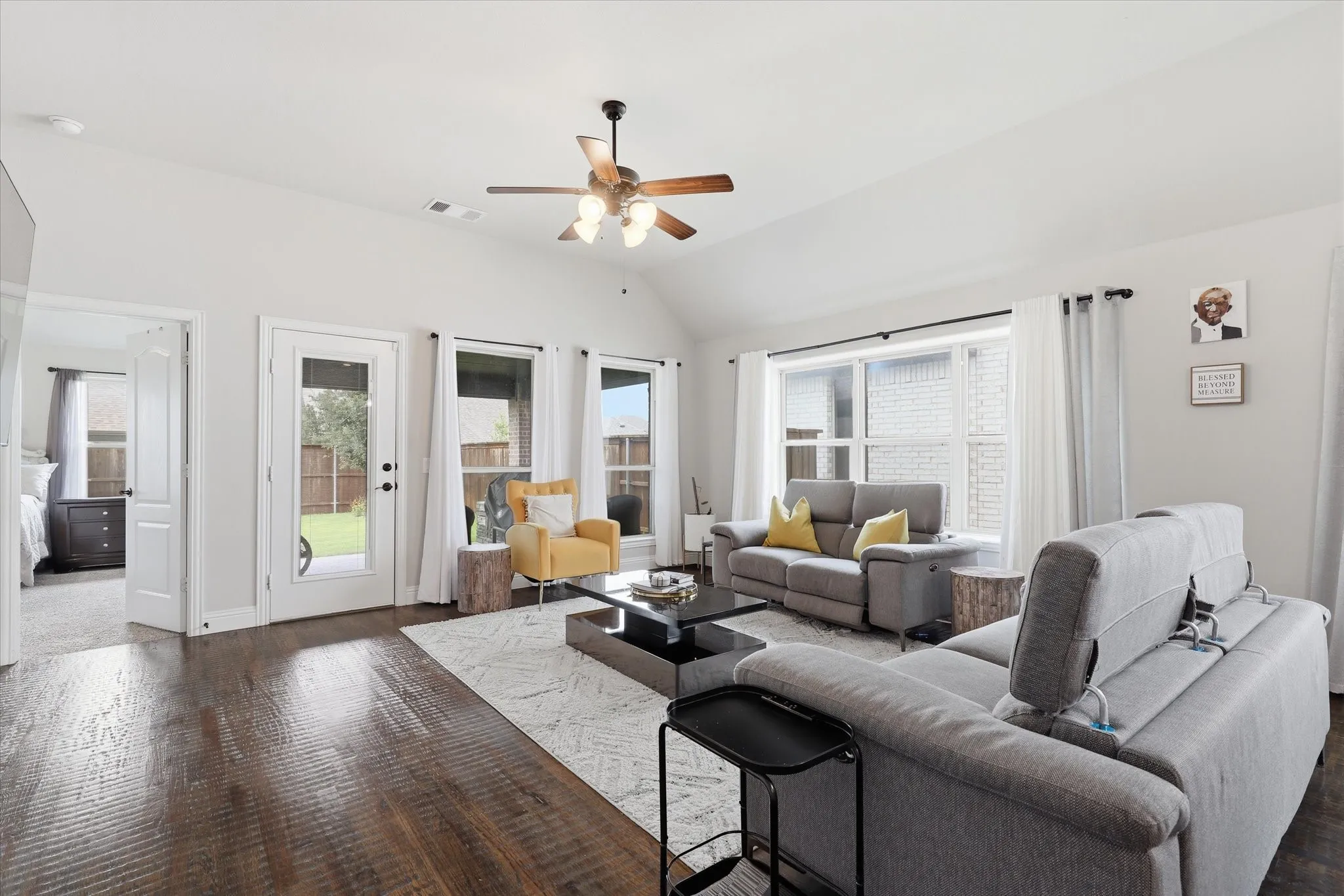 Single Family Residence For Sale in Denton County , 6038 Priory Drive, Celina, Texas 76227, 4 Bedroom, 2 Bathroom, 2 Garage spaces, 1,957 Sqft, built in 2021, mls#21301019, Real Estate Agent in Celina, Homes For Sale in Denton county, Homes For Sale in Celina, Realtor in Celina Texas, Real Estate Brokerage Independent Realty Texas, Luminita Cordes Realtor