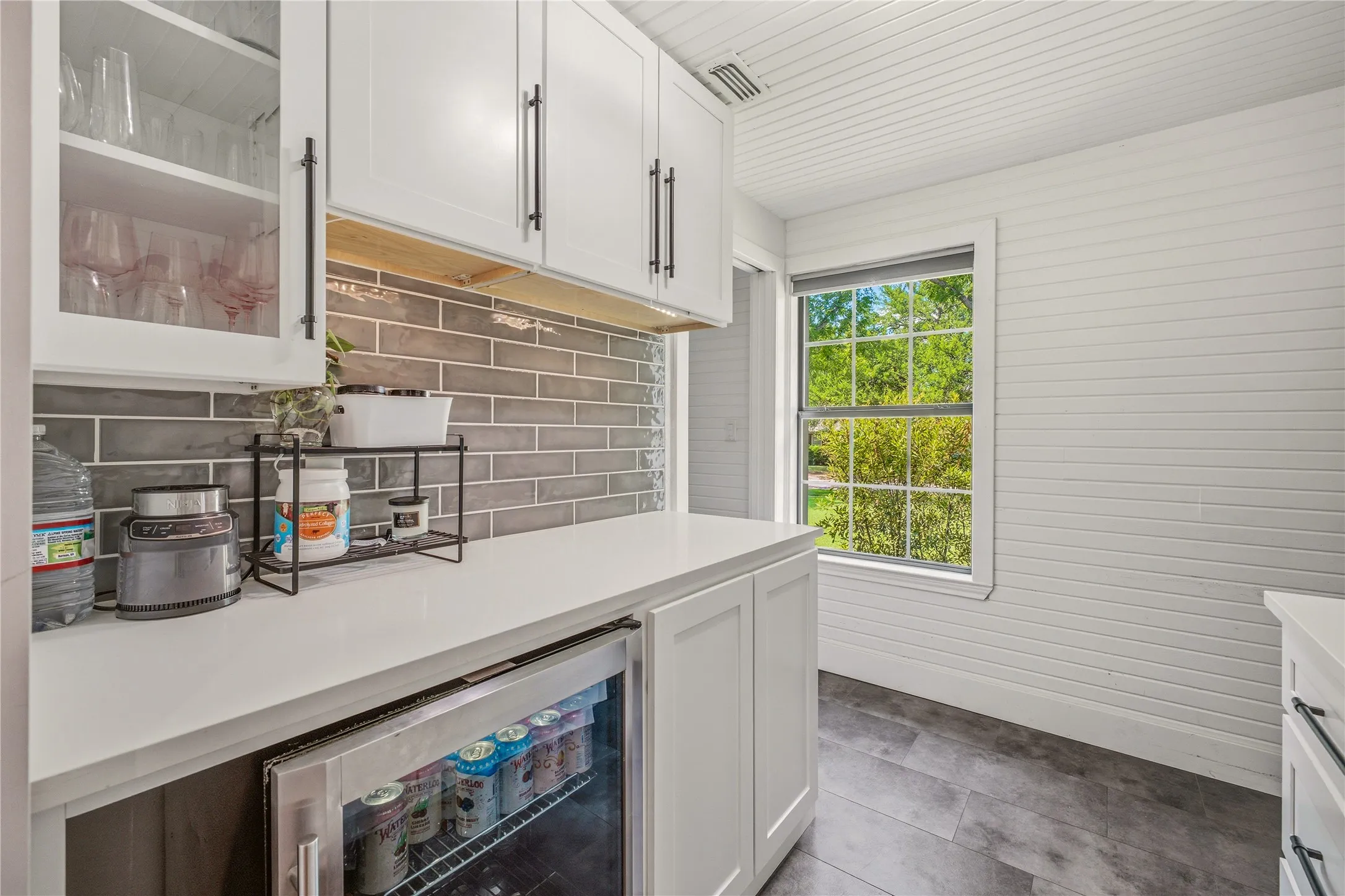 Single Family Residence For Sale in Young County , 912 Calaveras Street, Graham, Texas 76450, 3 Bedroom, 2 Bathroom, Garage spaces, 2,350 Sqft, built in 1948, mls#21301290, Real Estate Agent in Graham, Homes For Sale in Young county, Homes For Sale in Graham, Realtor in Graham Texas, Real Estate Brokerage Independent Realty Texas, Luminita Cordes Realtor