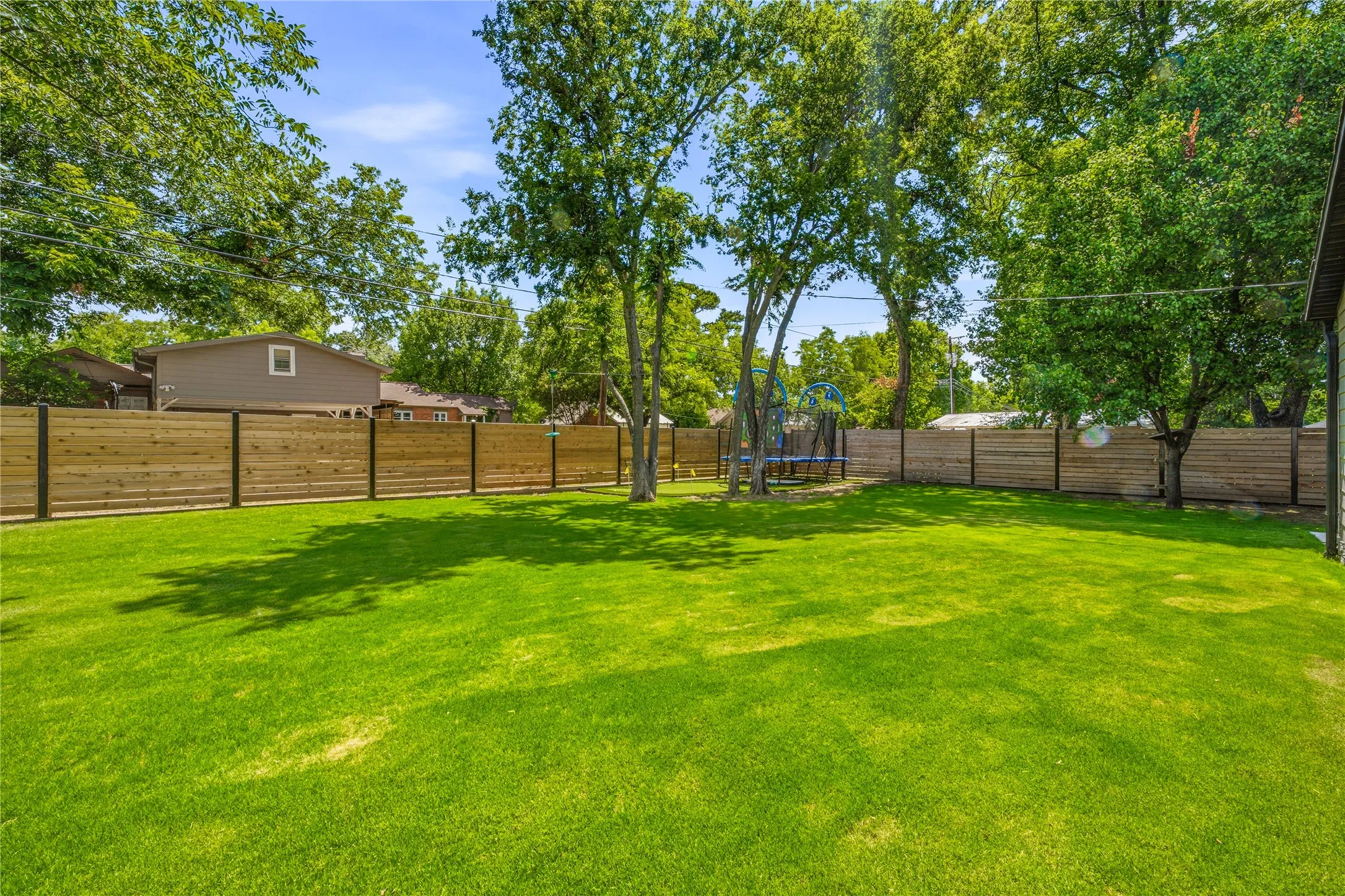 Single Family Residence For Sale in Young County , 912 Calaveras Street, Graham, Texas 76450, 3 Bedroom, 2 Bathroom, Garage spaces, 2,350 Sqft, built in 1948, mls#21301290, Real Estate Agent in Graham, Homes For Sale in Young county, Homes For Sale in Graham, Realtor in Graham Texas, Real Estate Brokerage Independent Realty Texas, Luminita Cordes Realtor