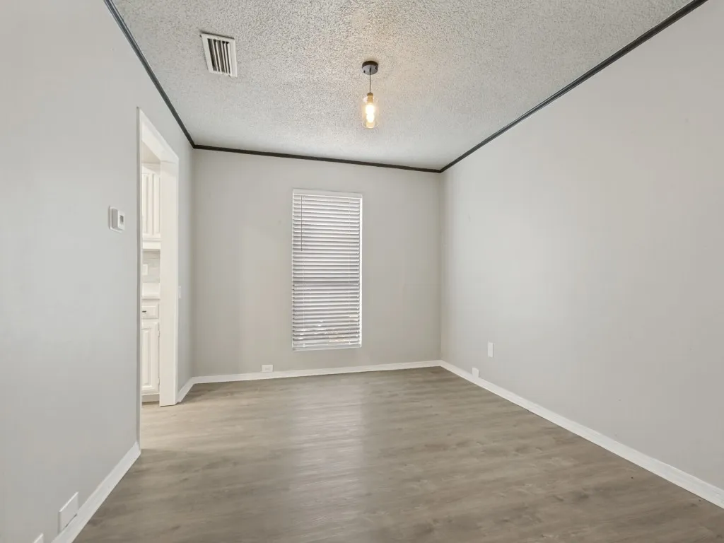 Single Family Residence For Sale in Collin County , 3013 Saddlehead Drive, Plano, Texas 75075, 3 Bedroom, 3 Bathroom, 2 Garage spaces, 2,179 Sqft, built in 1980, mls#21299503, Real Estate Agent in Plano, Homes For Sale in Collin county, Homes For Sale in Plano, Realtor in Plano Texas, Real Estate Brokerage Independent Realty Texas, Luminita Cordes Realtor