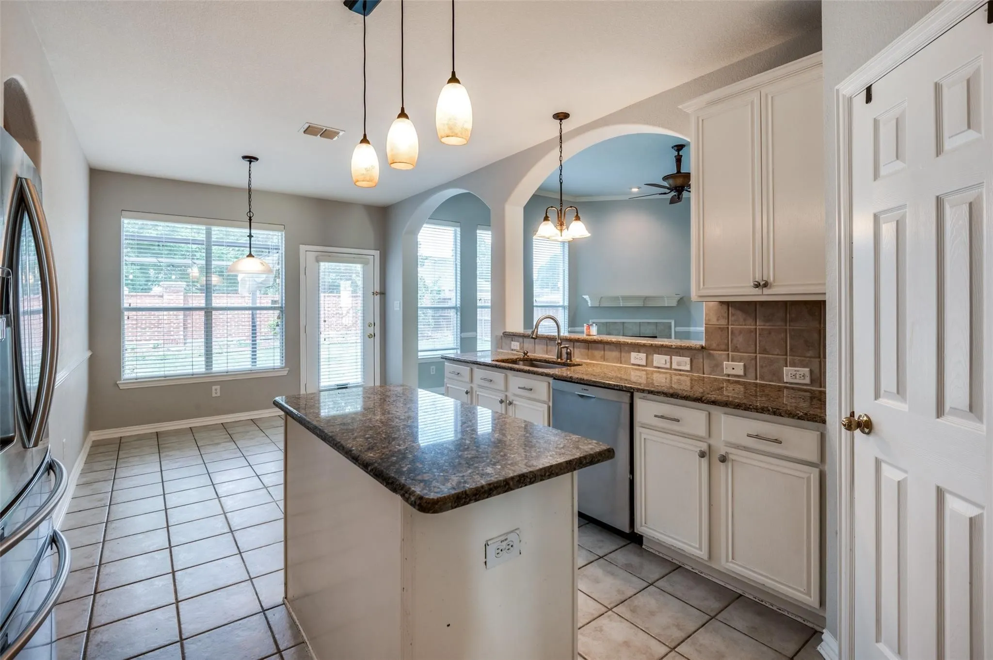 Single Family Residence For Rent in Collin County , 323 Del Cano Drive, Allen, Texas 75002, 5 Bedroom, 3 Bathroom, 2 Garage spaces, 3,346 Sqft, built in 2003, mls#21302591, Real Estate Agent in Allen, Homes For Rent in Collin county, Homes For Rent in Allen, Realtor in Allen Texas, Real Estate Brokerage Independent Realty Texas, Luminita Cordes Realtor