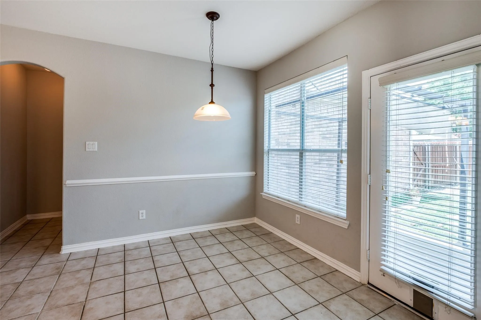 Single Family Residence For Rent in Collin County , 323 Del Cano Drive, Allen, Texas 75002, 5 Bedroom, 3 Bathroom, 2 Garage spaces, 3,346 Sqft, built in 2003, mls#21302591, Real Estate Agent in Allen, Homes For Rent in Collin county, Homes For Rent in Allen, Realtor in Allen Texas, Real Estate Brokerage Independent Realty Texas, Luminita Cordes Realtor